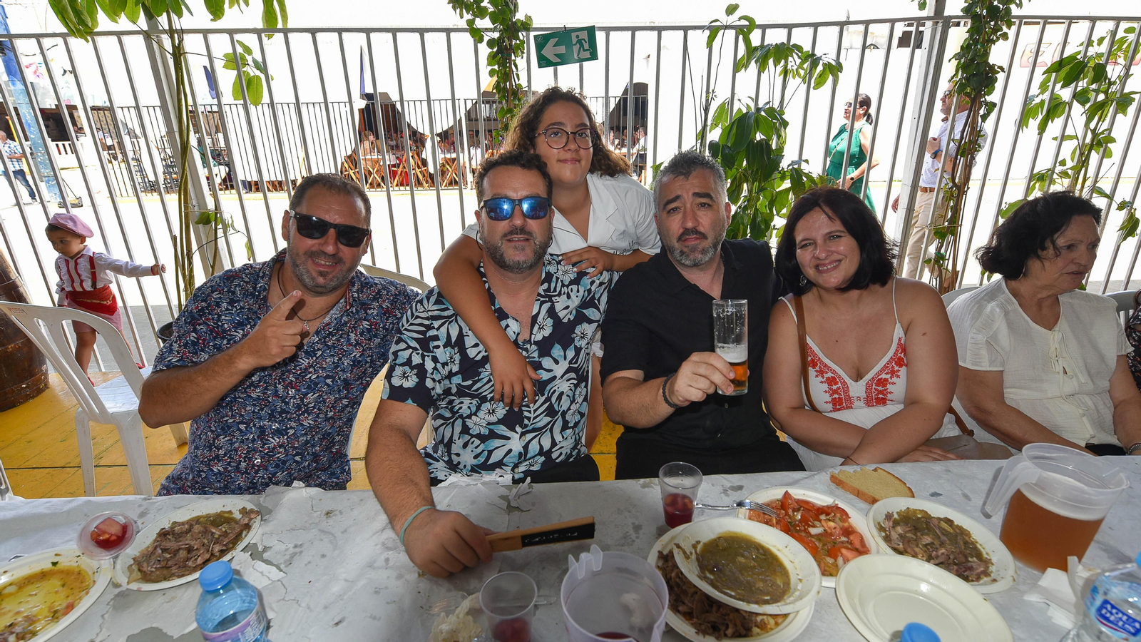 Búscate en las fotos del sábado en la Feria Real de Algeciras