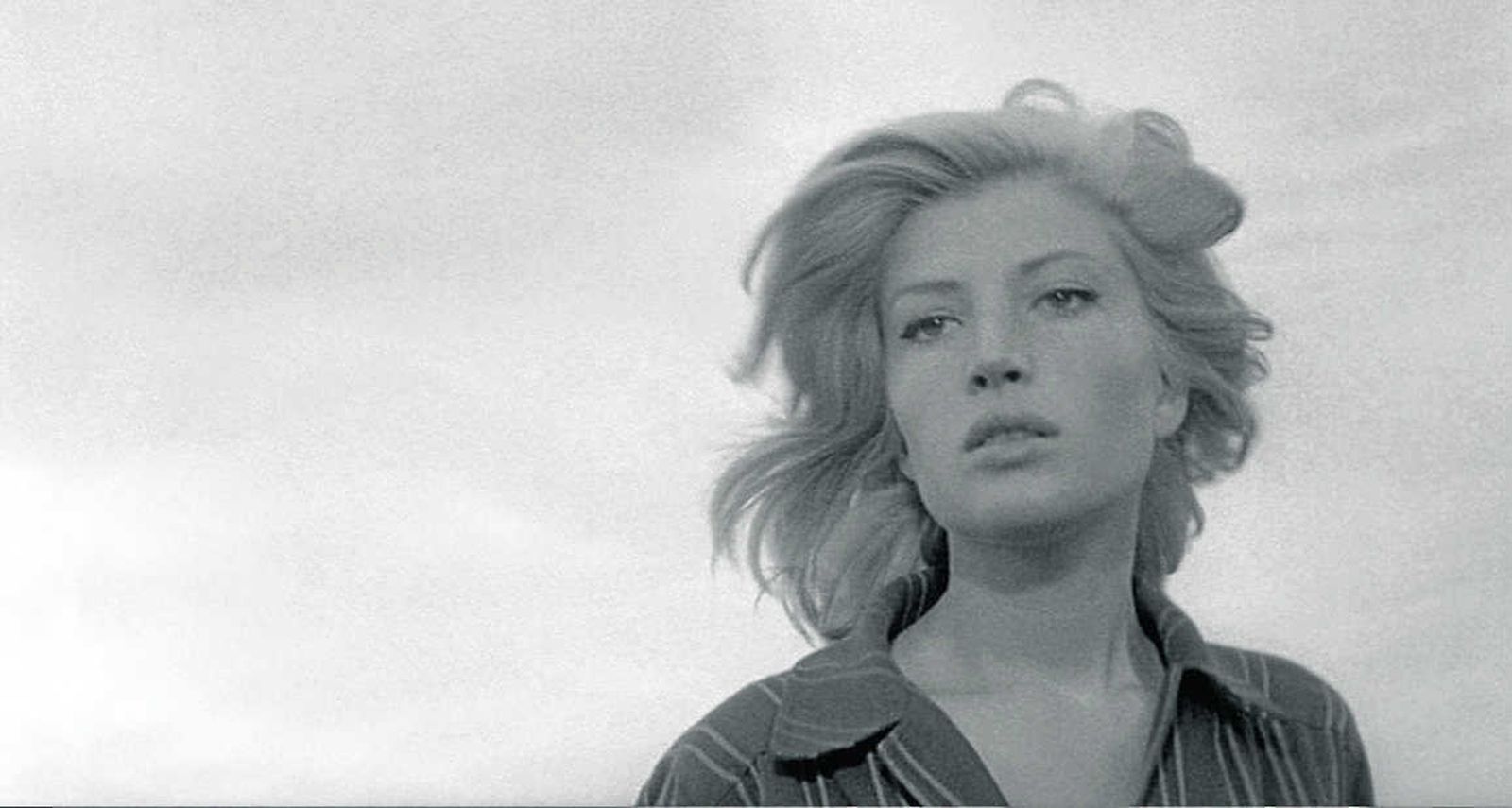 Monica Vitti, en una escena de 'La aventura', de Antonioni.