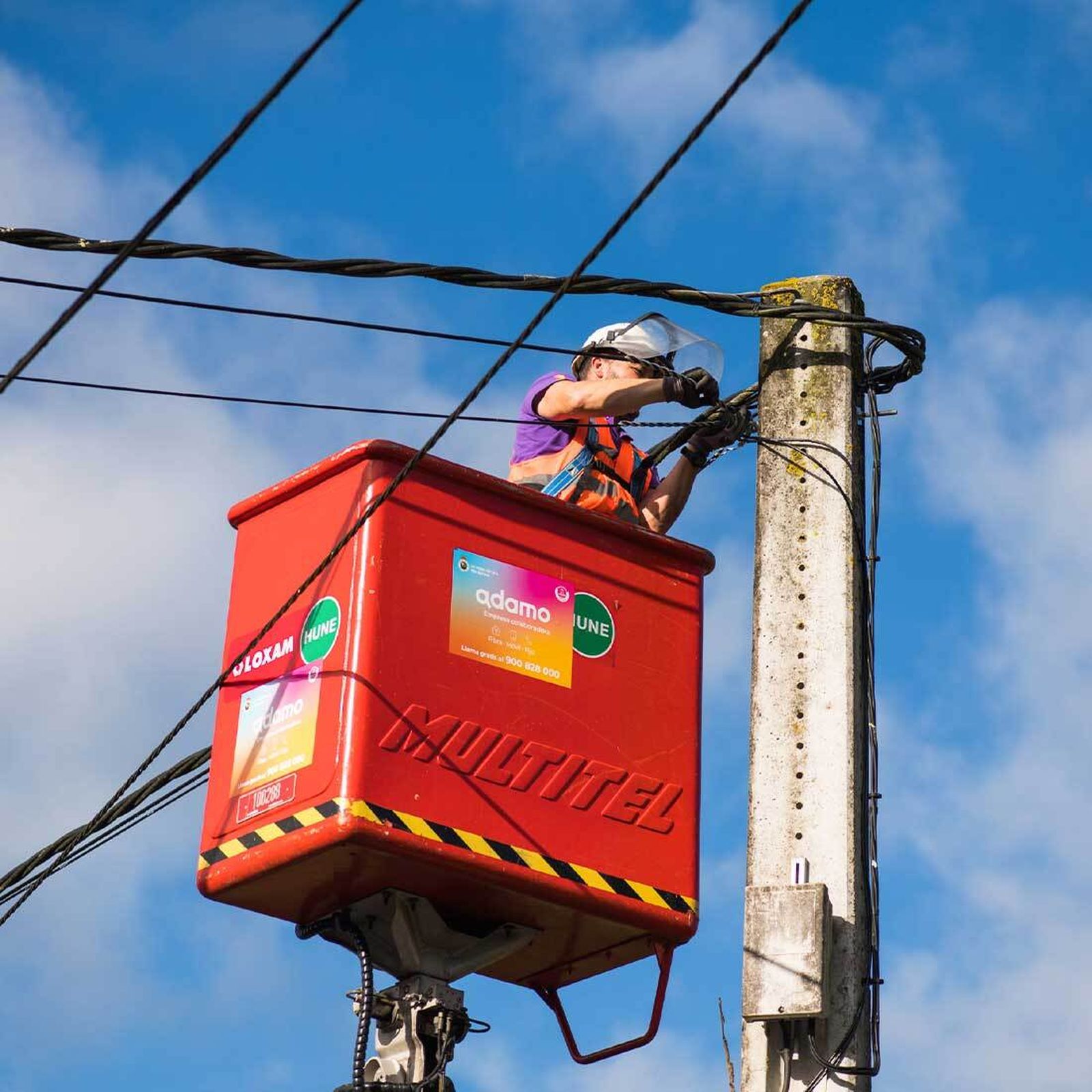 Una pedanía de Granada de siete habitantes recibe conexión a internet