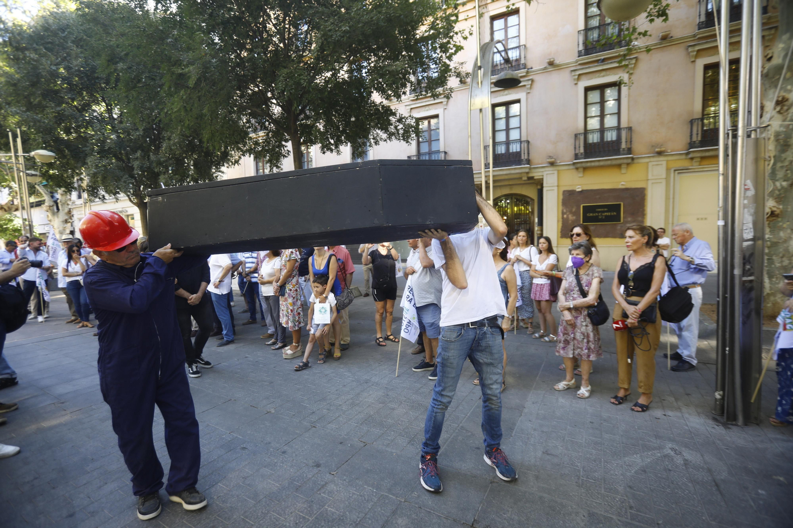 La concentración a favor del campo y el sector agrario en Córdoba, en imágenes