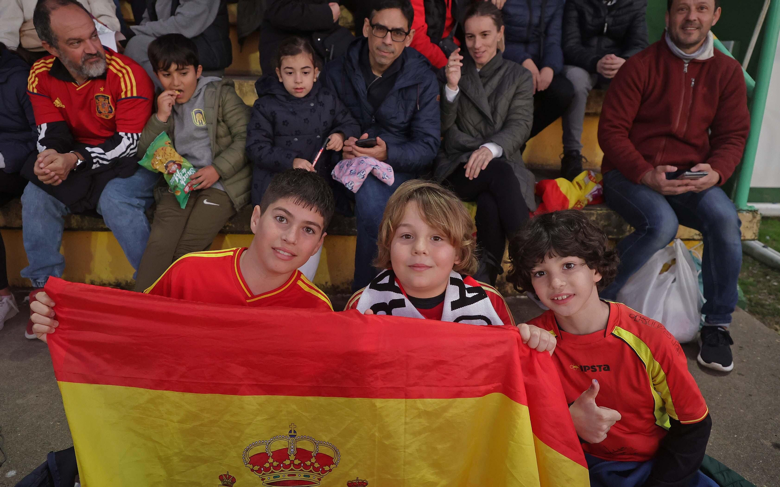 Búscate durante el España - Italia sub-17 celebrado en Los Barrios
