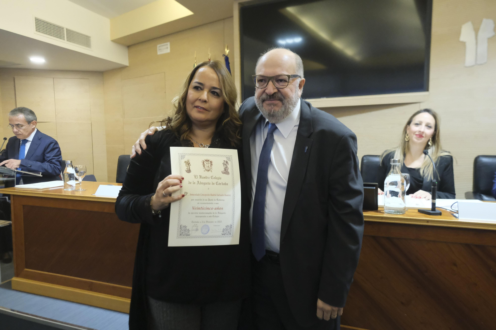 El Colegio de la Abogacía de Córdoba homenajea a sus colegiados más veteranos, en imágenes