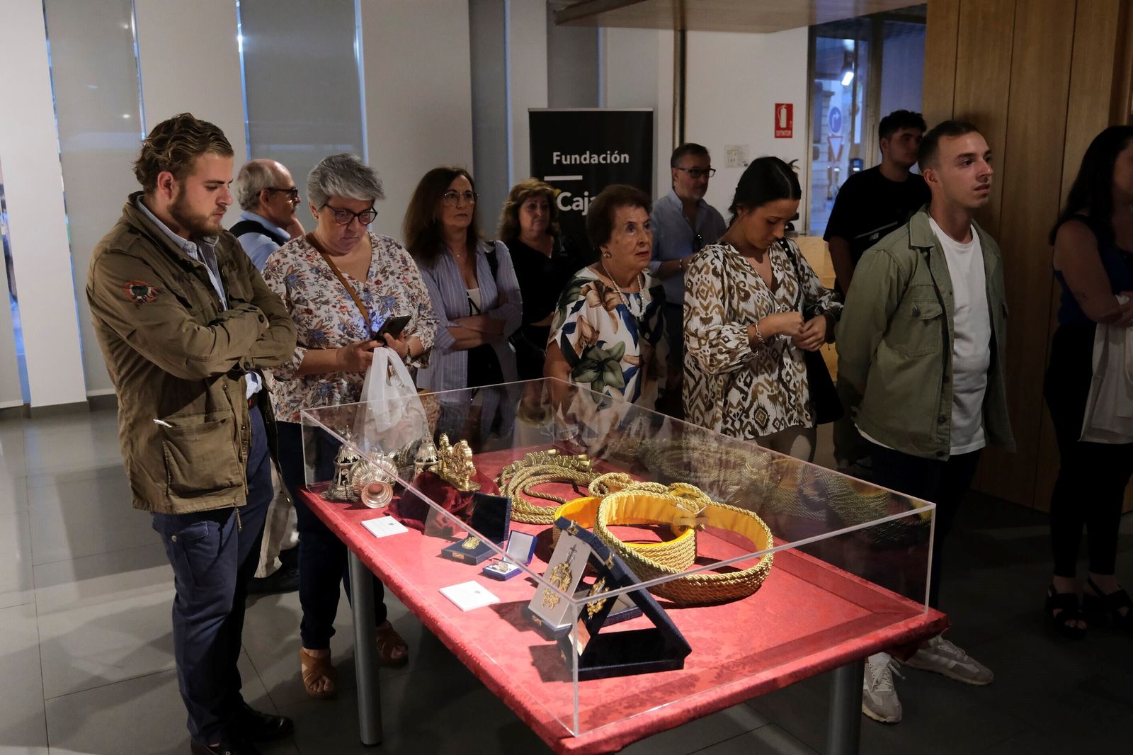 Las imágenes de la exposición del décimo aniversario de la Salud de Córdoba en la Fundación Cajasol