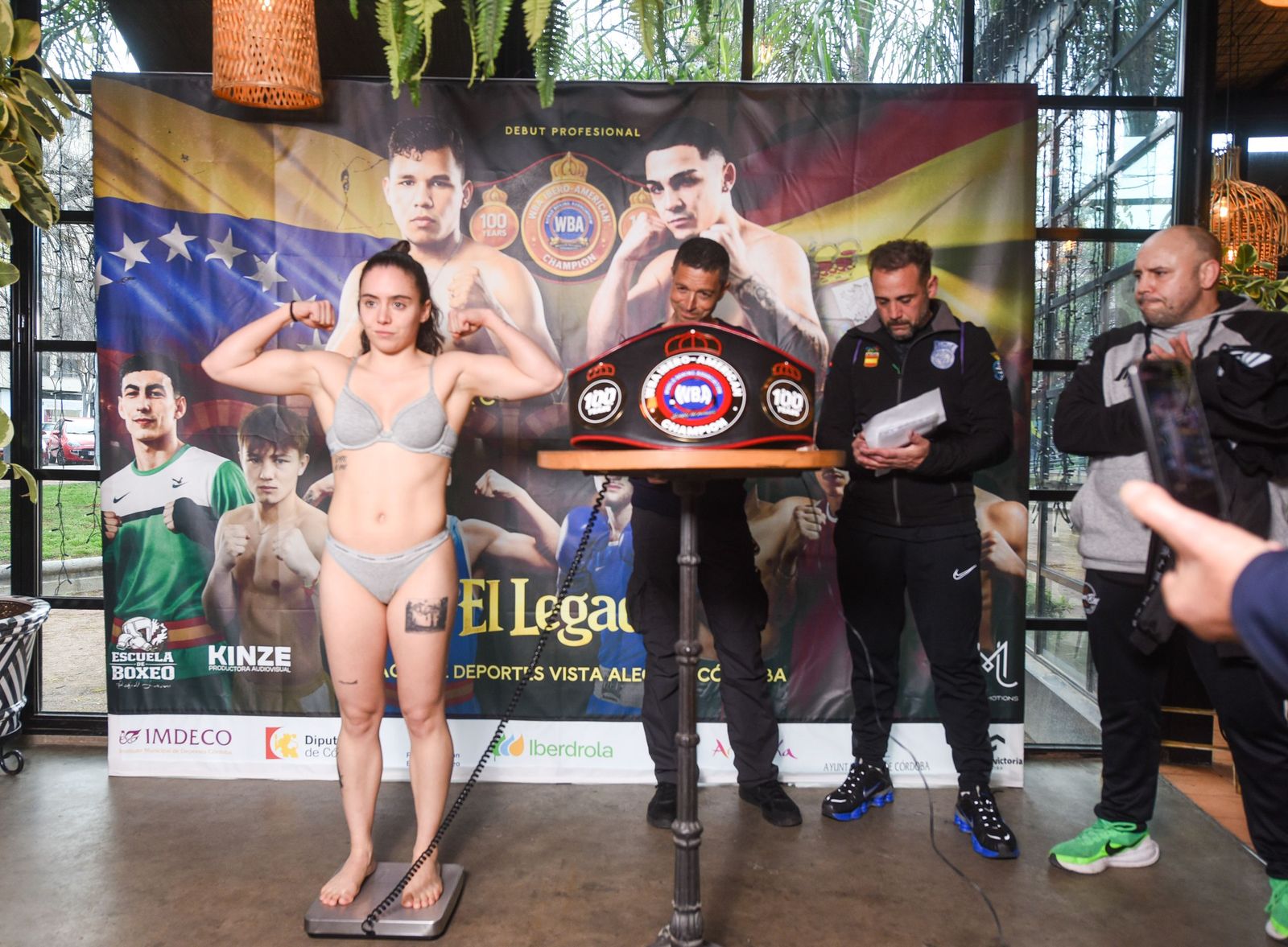 Las fotos del pesaje de la velada de Rafa Lozano Jr. en Córdoba