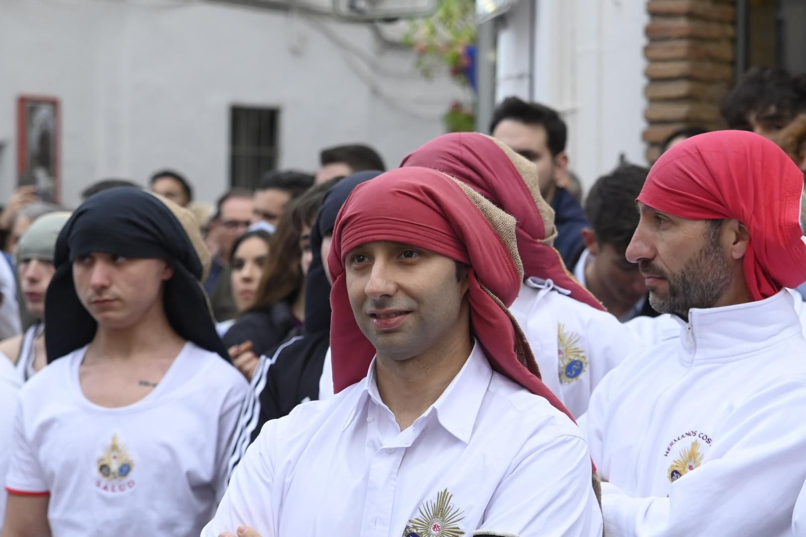 La procesión de la hermandad de la Agonía en este Martes Santo de Córdoba, en imágenes