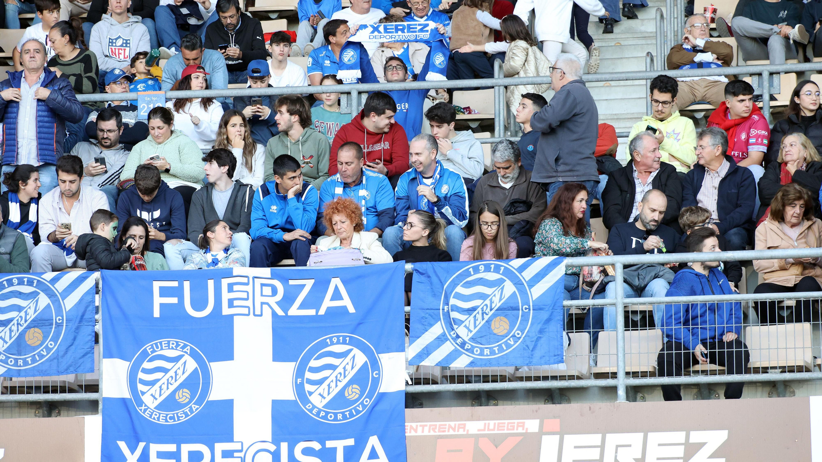 Búscate en el Xerez DFC - Cartagena B en Chapín