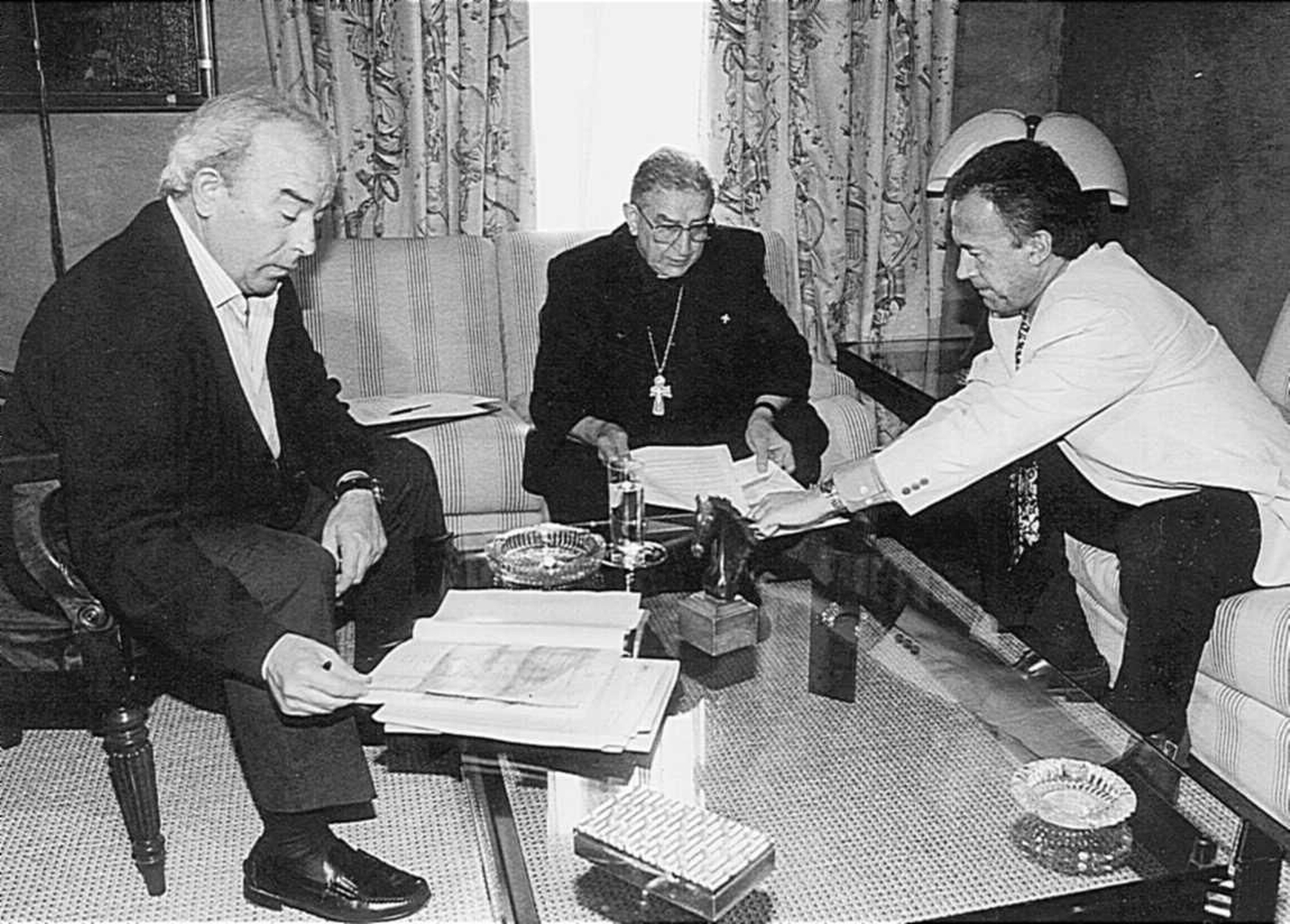 Luis Fernández Ríos, entonces director de la GMU, junto a Rafael Bellido y Pedro Pacheco en junio de 1997.
