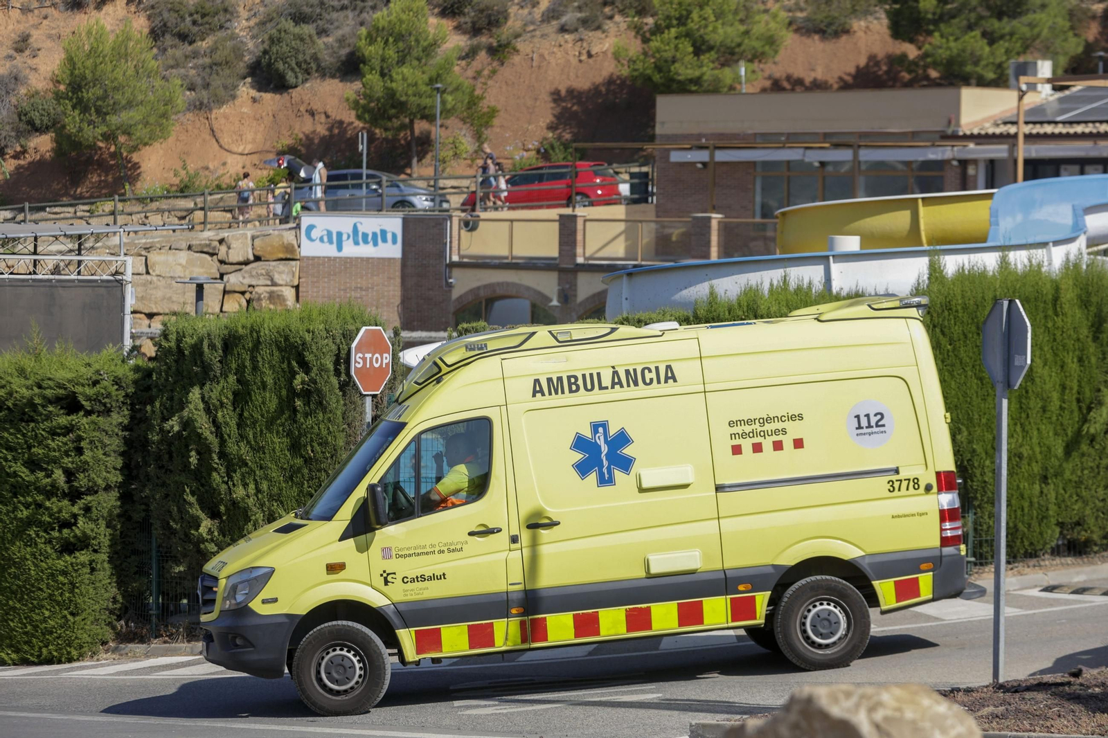 Muere un niño tras quedarse en el interior de un coche en Tarragona. Muere un niño tras quedarse en el interior de un coche en Tarragona.