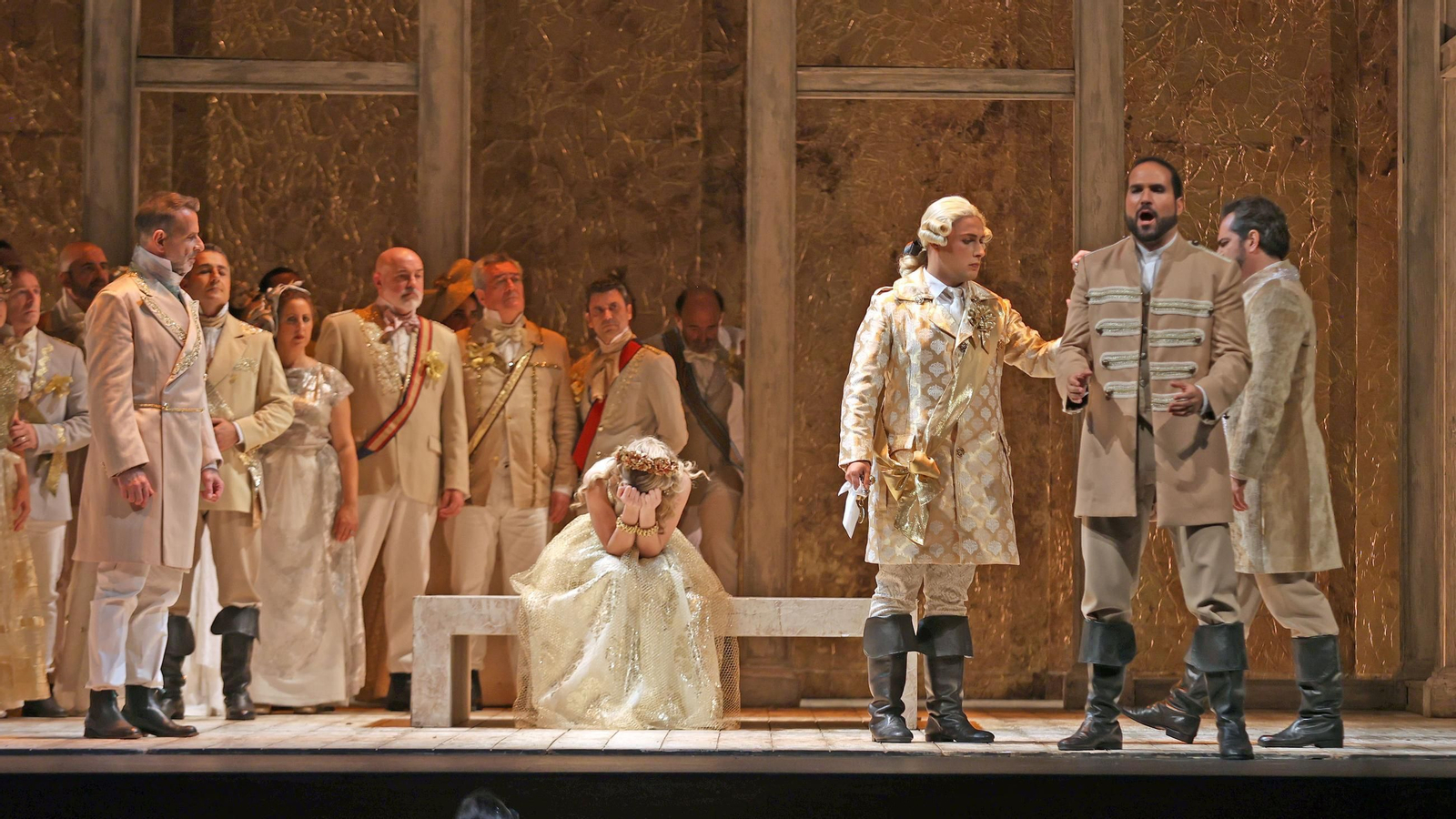 Imágenes de la ópera 'Don Gil de Alcalá' en el Teatro Villamarta de Jerez