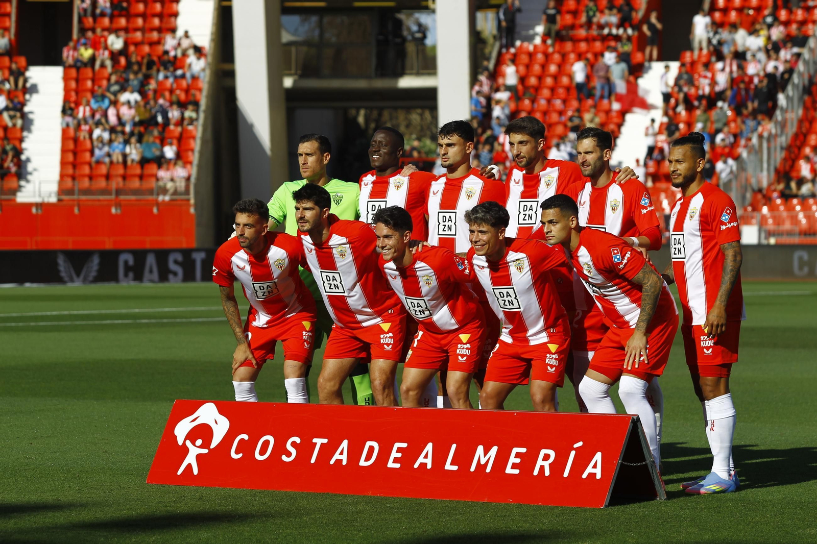 El U.D. Almería-C.D. Eldense, en imágenes