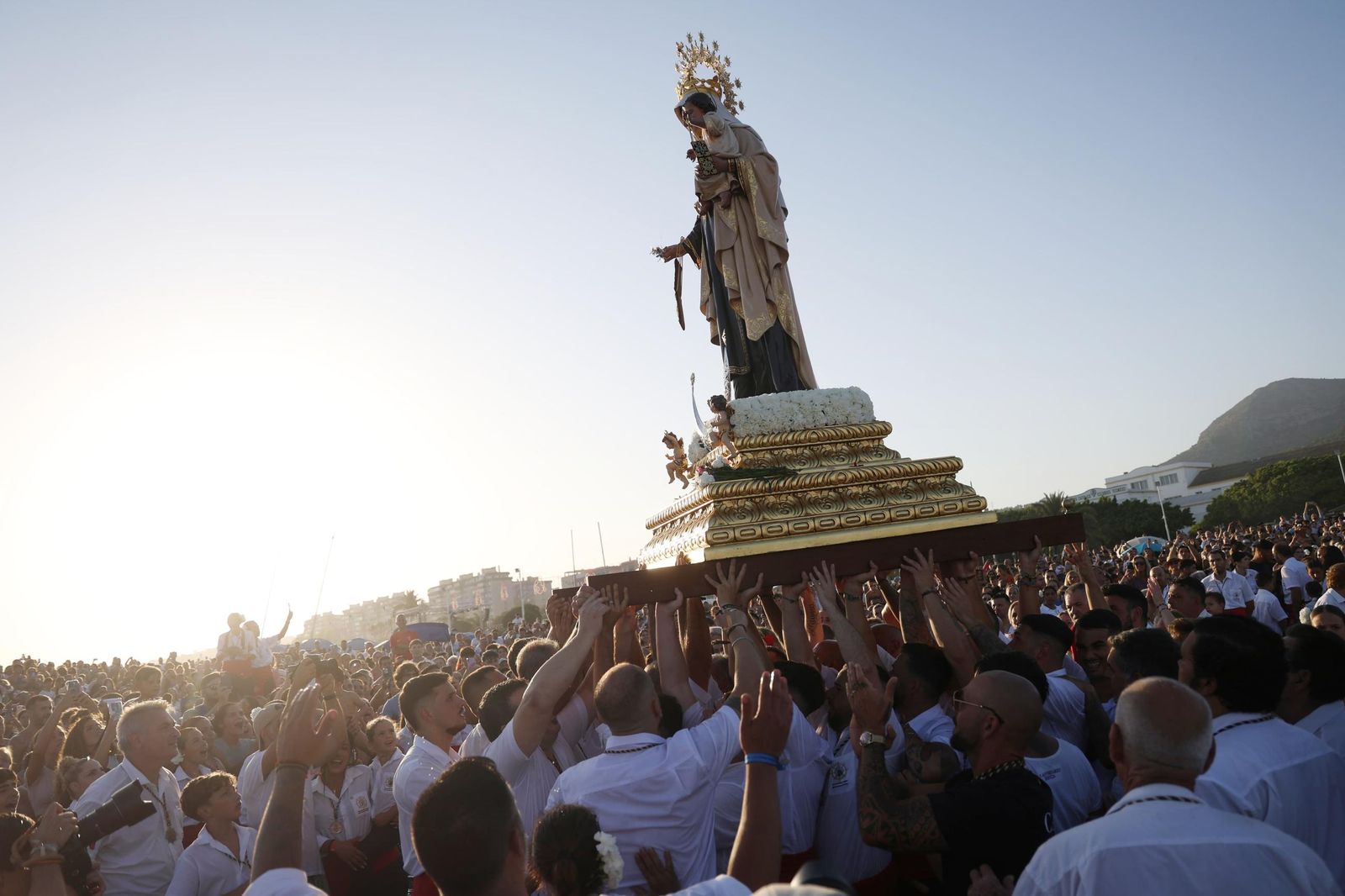 La procesión de la Virgen del Carmen en El Palo, en Málaga, en imágenes