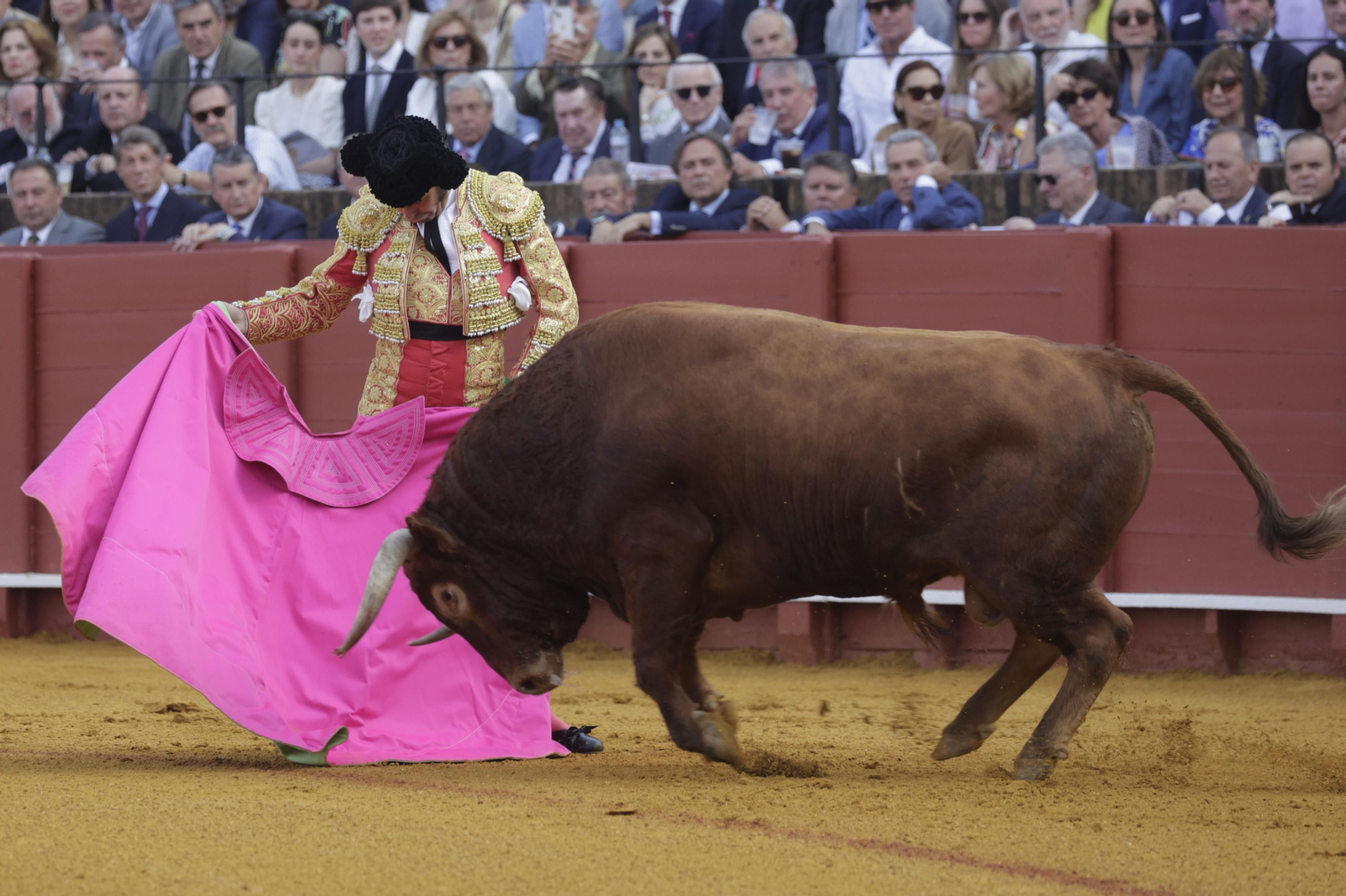 Las imágenes del la corrida del Domingo de Resurrección en la Maestranza de Sevilla