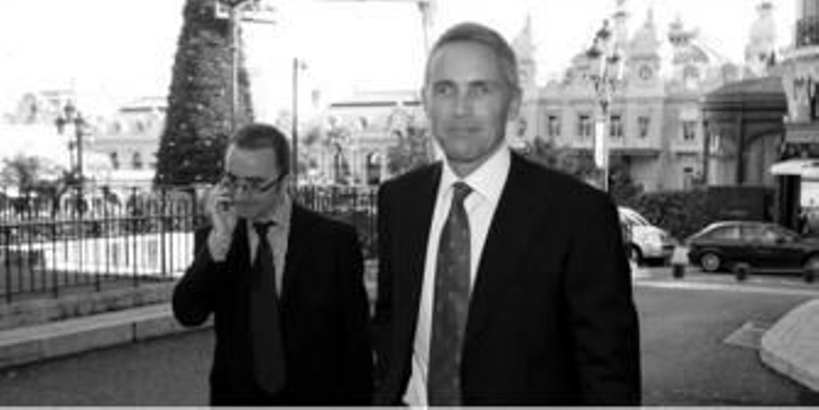 El representante de McLaren, Martin Whitmarsh, en el momento de llegar a la sede de la FIA.