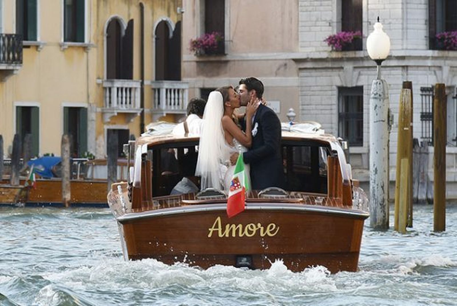 De izquierda a derecha y de arriba a abajo: Morata, Bartra, Reyes y Lucas Vázquez.