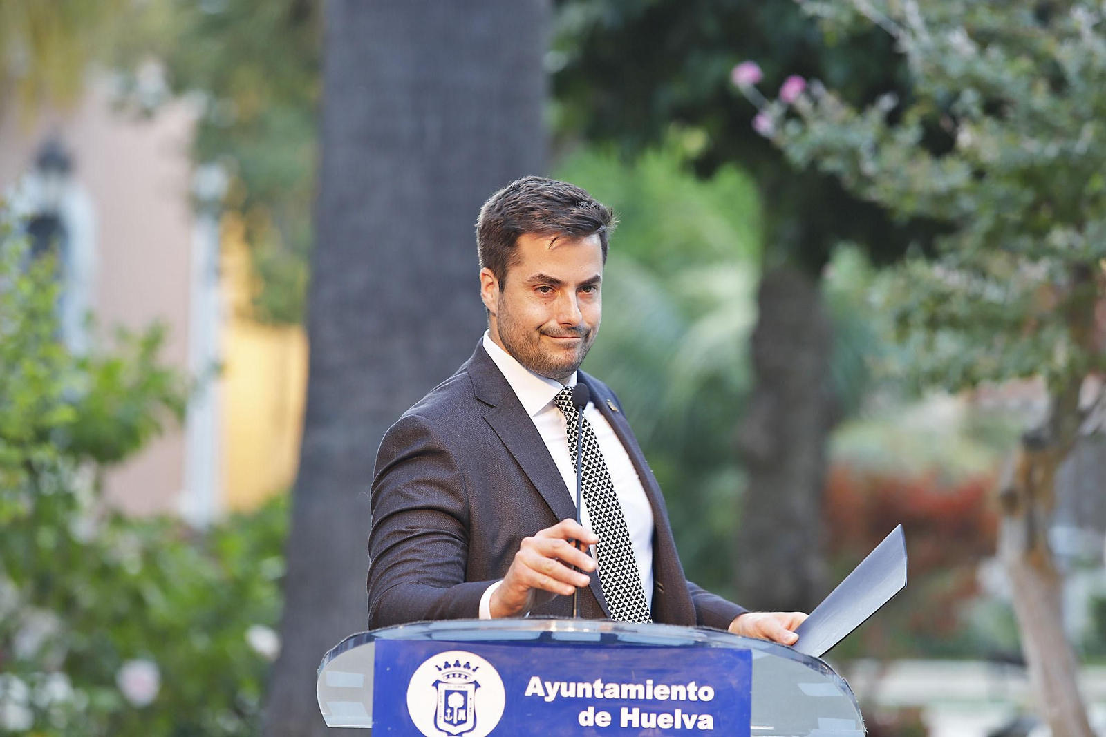 Imágenes de la presentación del cartel de la hermandad de la Virgen del Carmen de 2023