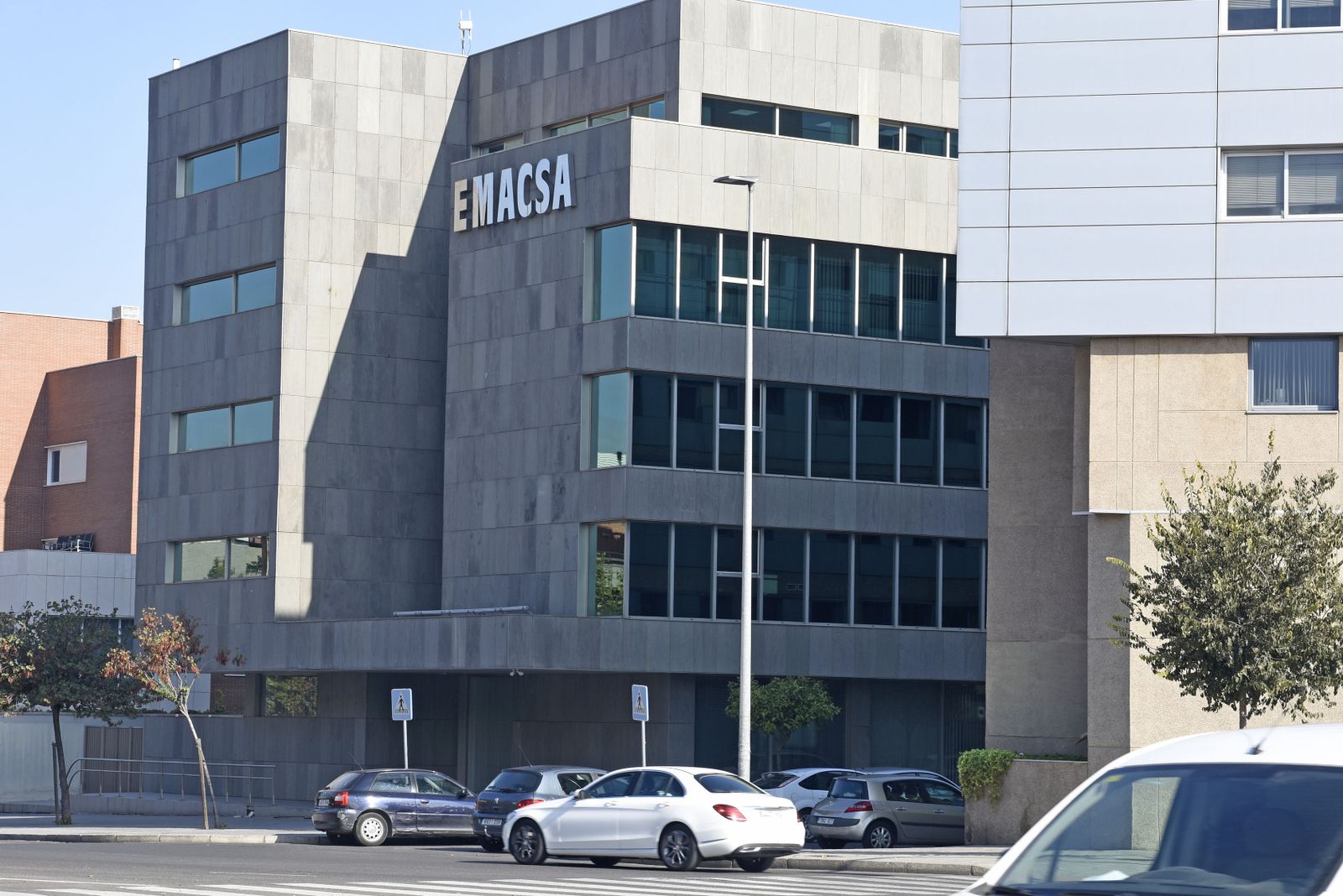 Exterior de la sede de Emacsa.
