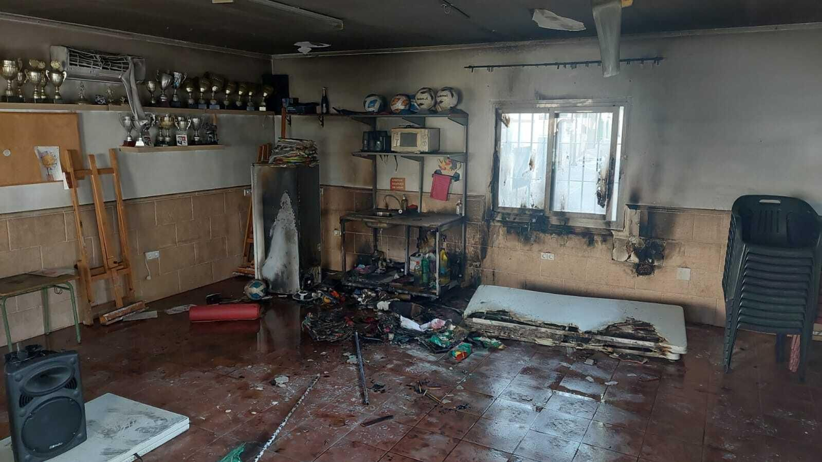 Vista de los daños materiales ocasionados por el fuego.