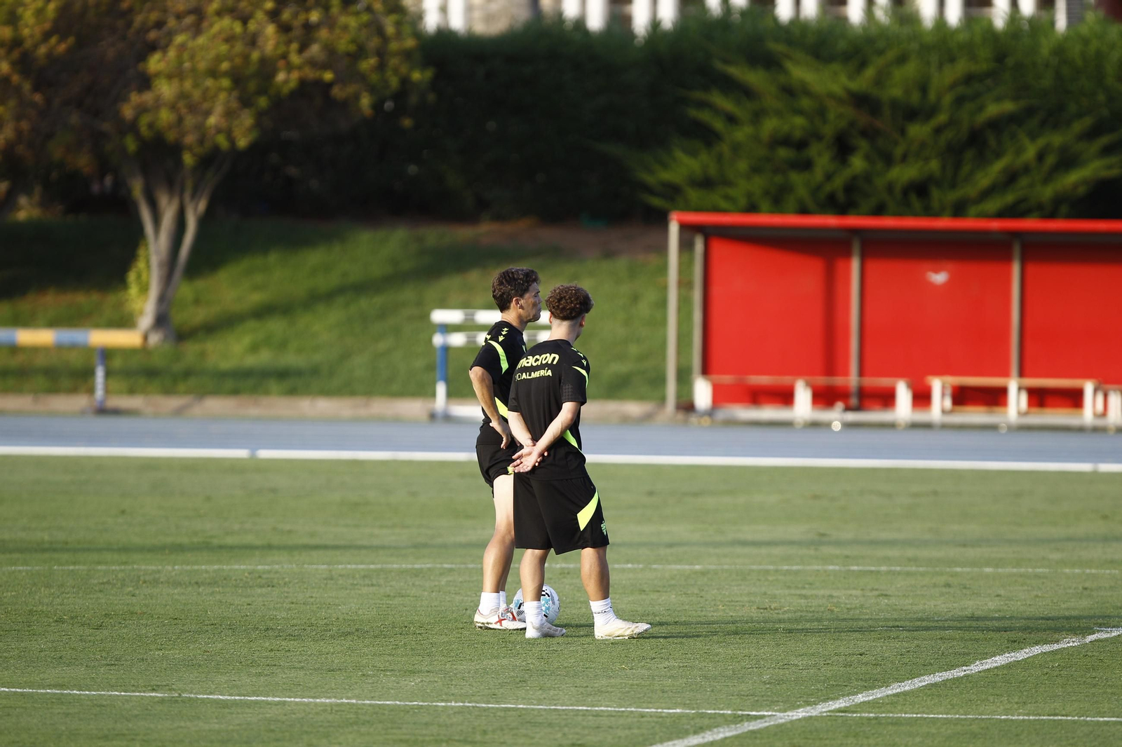 Primer entrenamiento de la Temporada 2025-2026 de la U.D. Almería, en imágenes