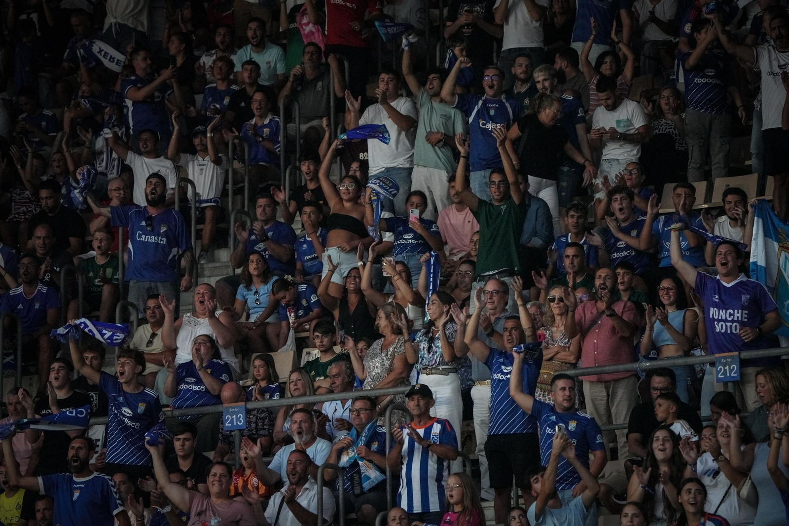 Búscate en el del partido del Xerez CD - UCAM