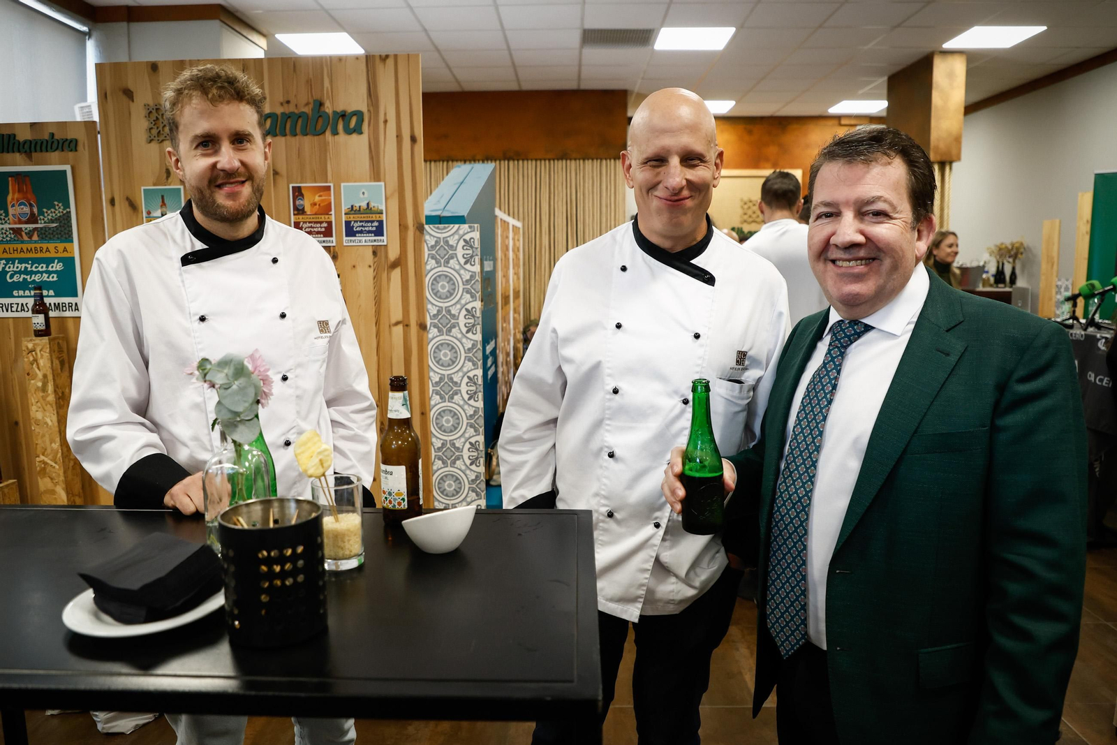 Las tapas, los chefs y la gala de premios de Saborea Sin Prisa de Cervezas Alhambra, en imágenes