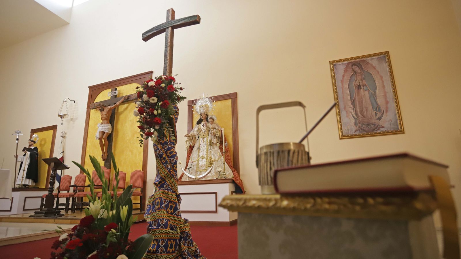 Fotos de la bendición de la nueva Cruz de Lampedusa en Algeciras