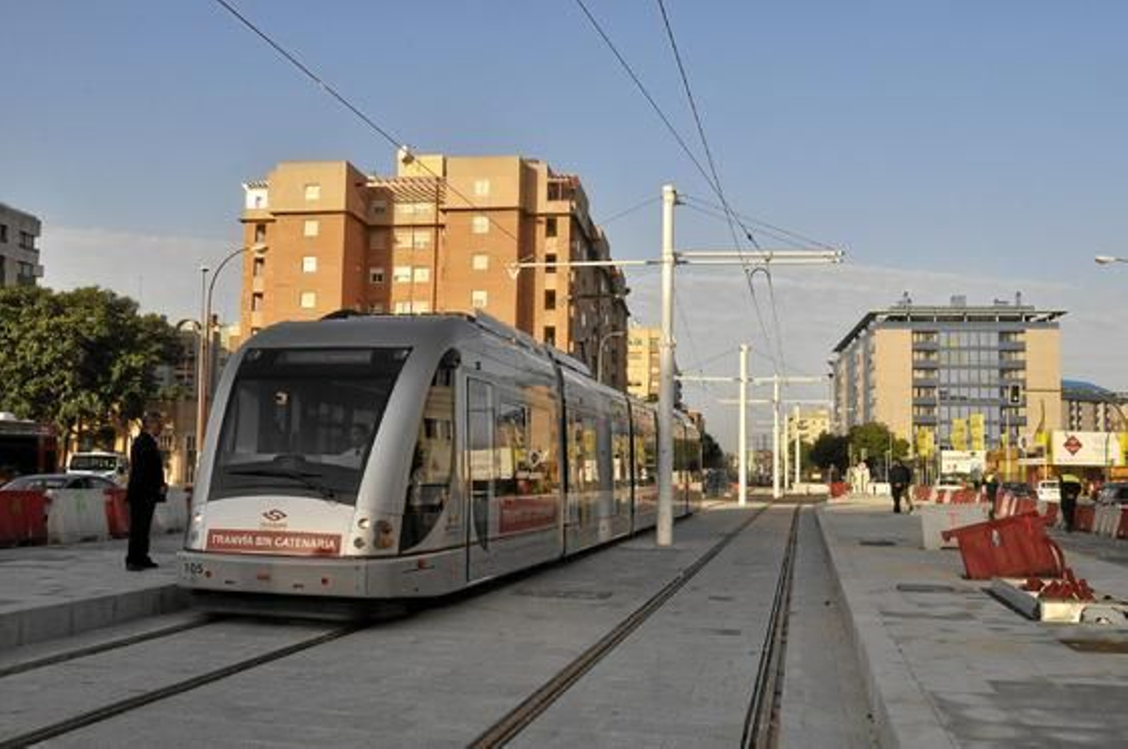 Monteseirín viaja en el Metrocentro hasta San Bernardo