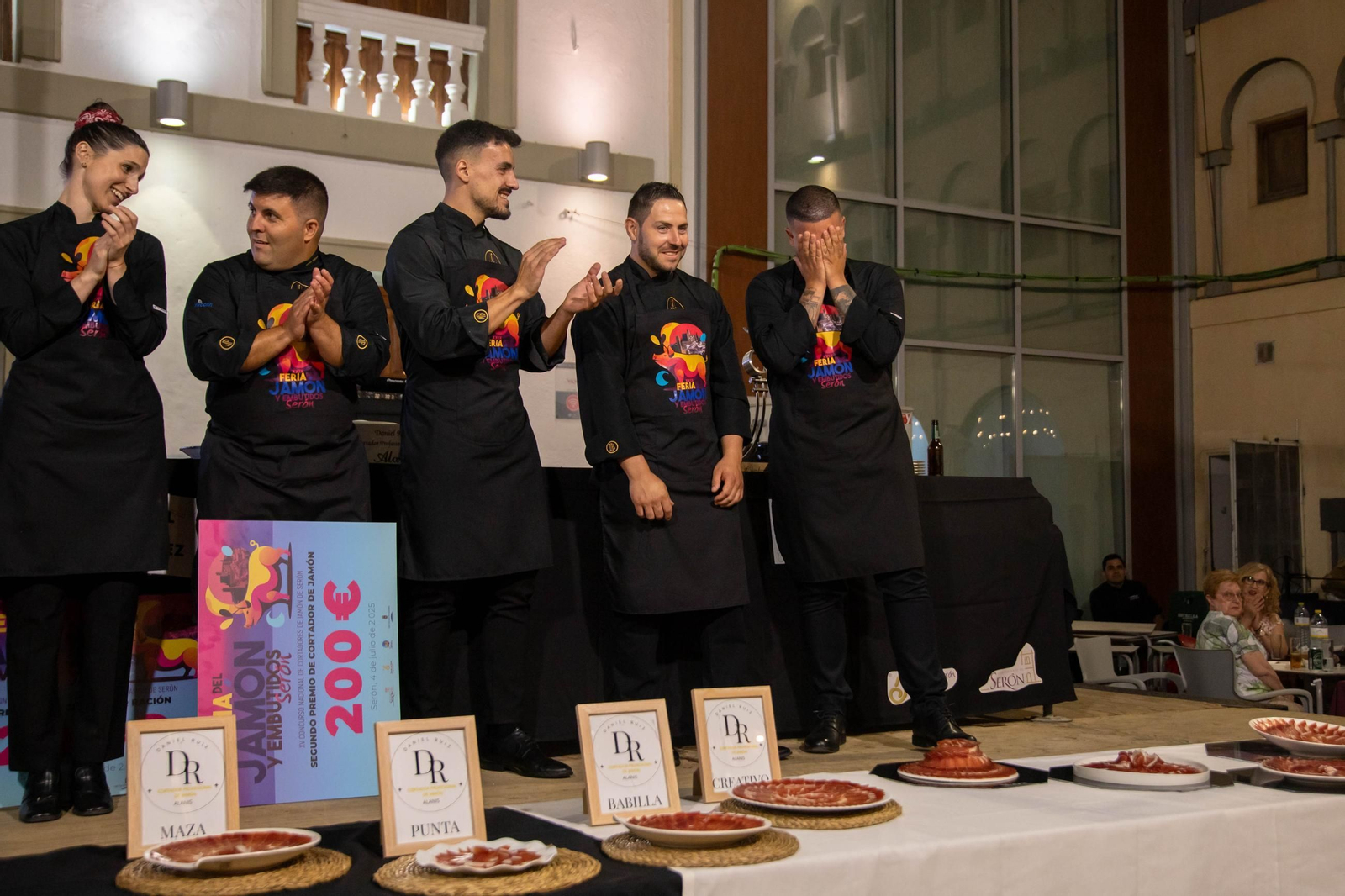 Concurso de cortadores de jamón en Serón, en imágenes