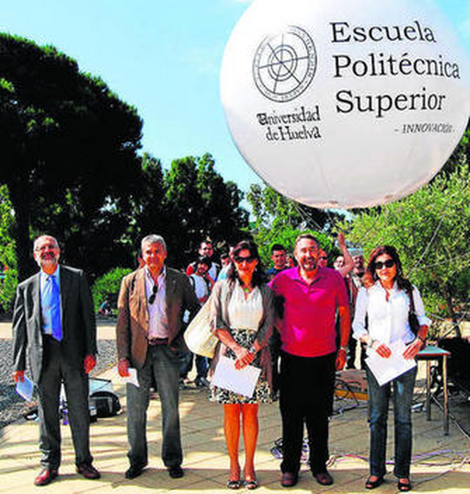 El globo aerostático fotogramétrico se presentó ayer oficialmente.