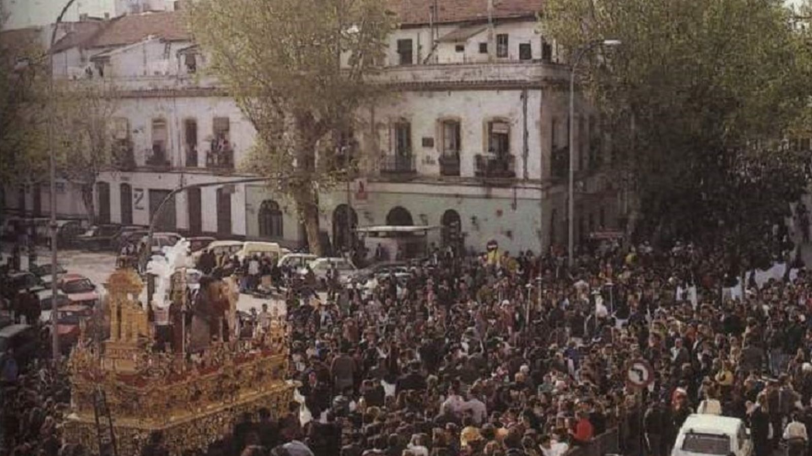 San Benito bajando el puente.