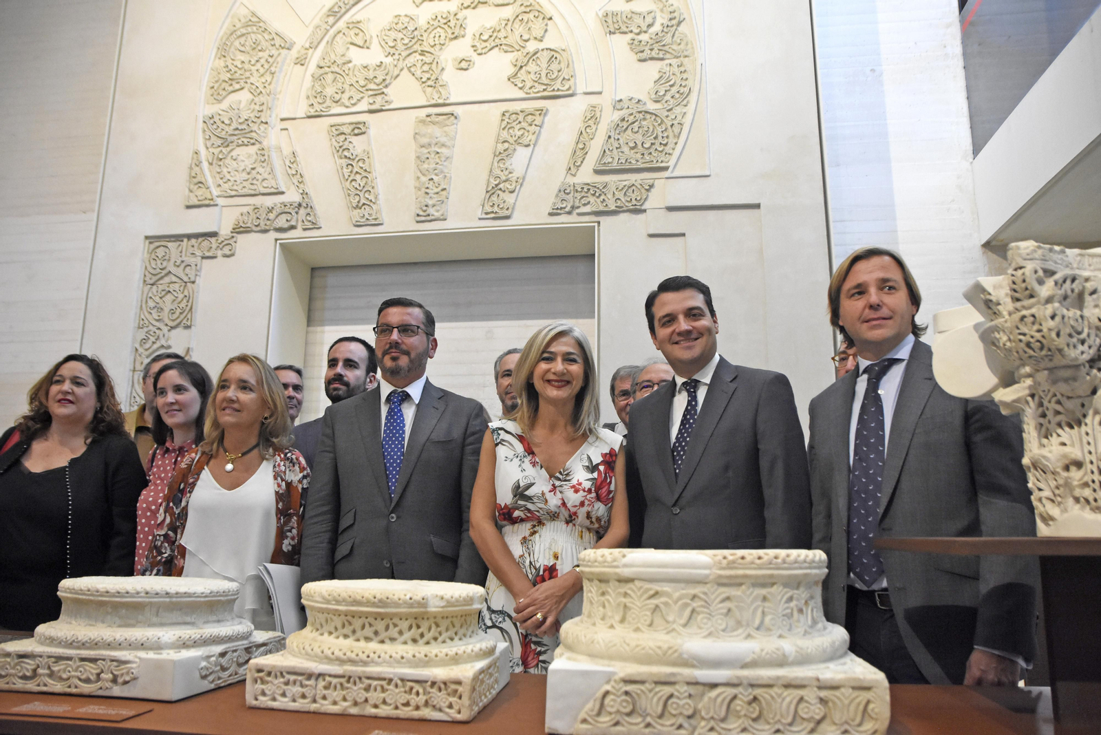 Miembros del Comité Asesor de Medina Azahara, en el museo del conjunto arqueológico.