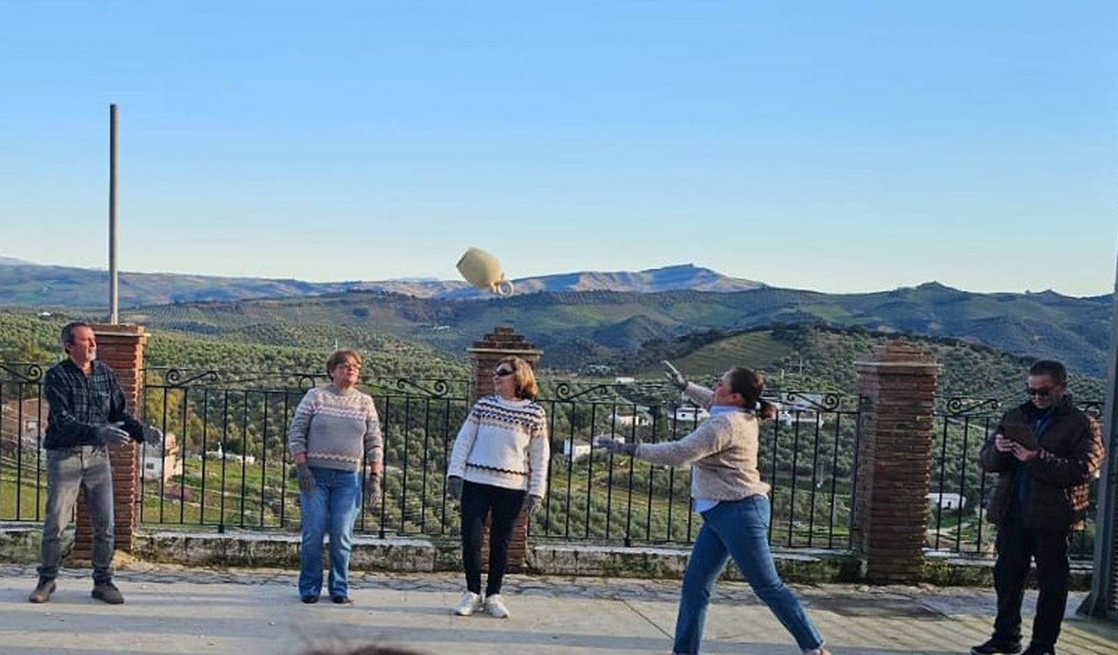 El juego del Cancarro antiguamente se jugaba en las calles de Olvera durante las Fiestas del Carnaval