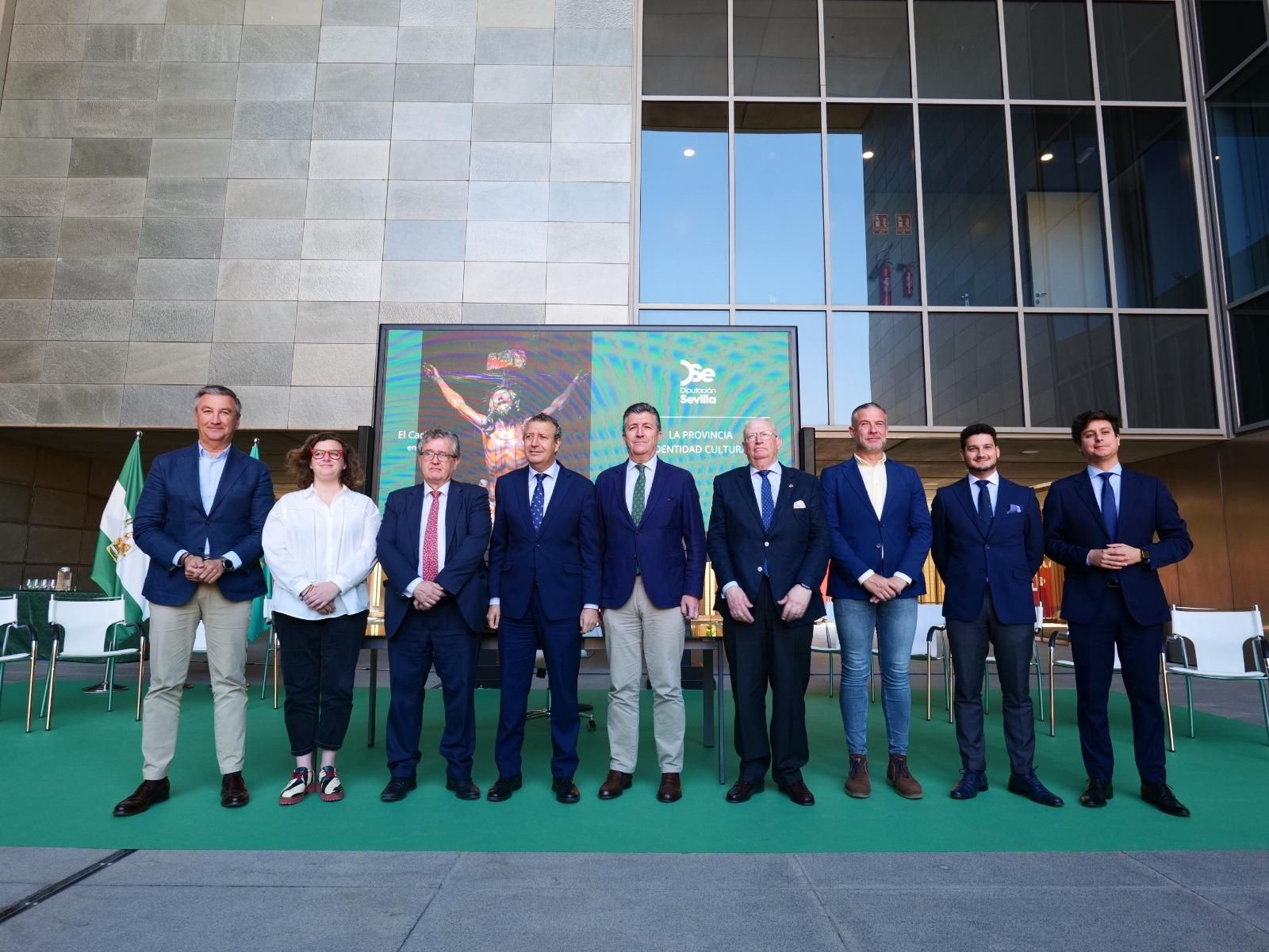 La Oliva acompaña a la Virgen del Patrocinio y La Puebla hace lo propio tras el Cristo de la Expiración