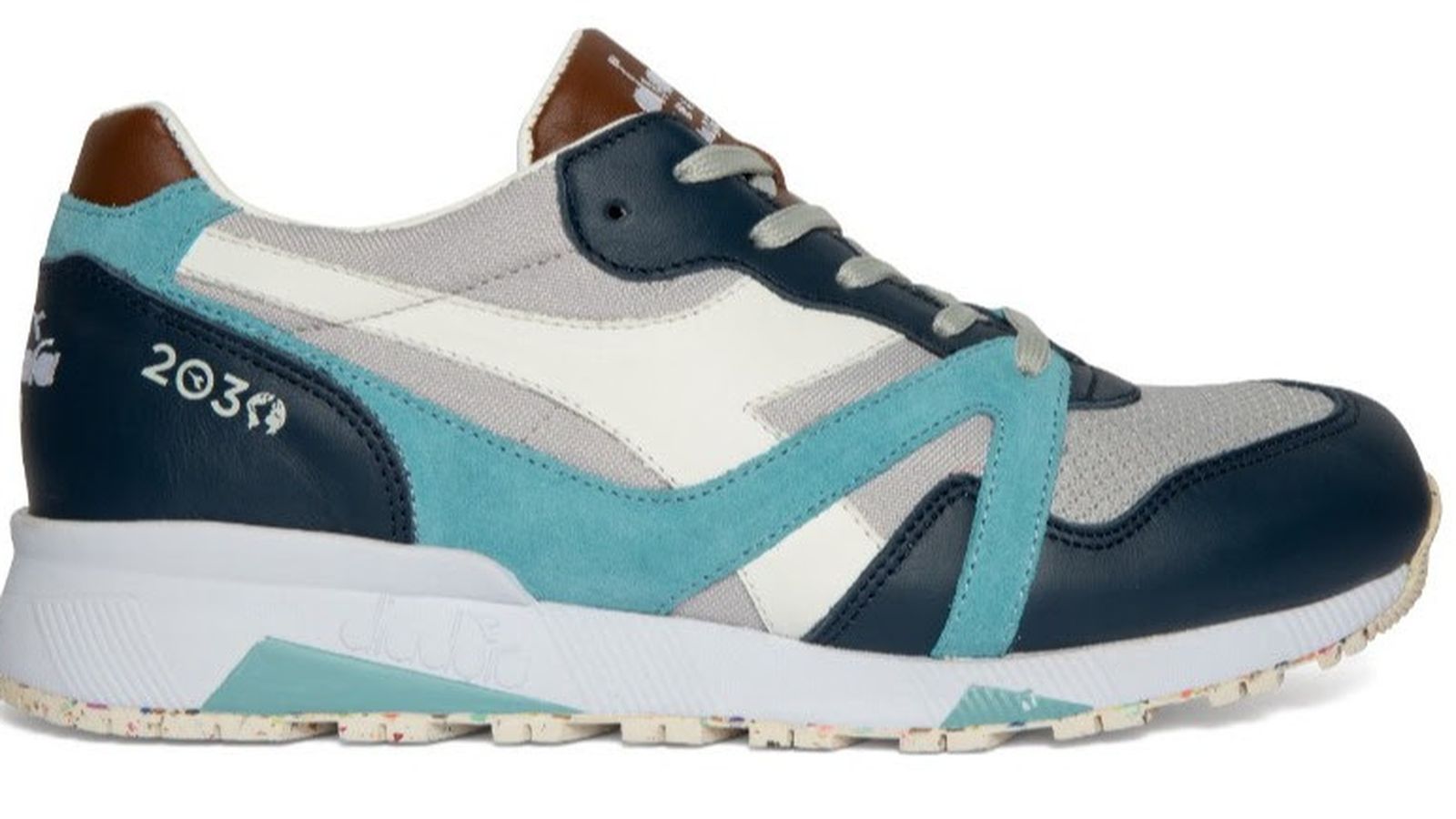 Diadora 2030.