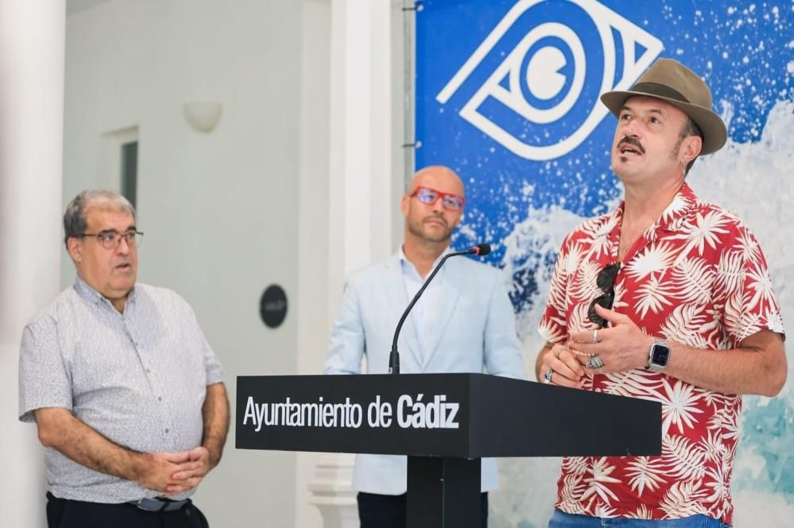 El actor y director Alex O’Dogherty durante la presentación.