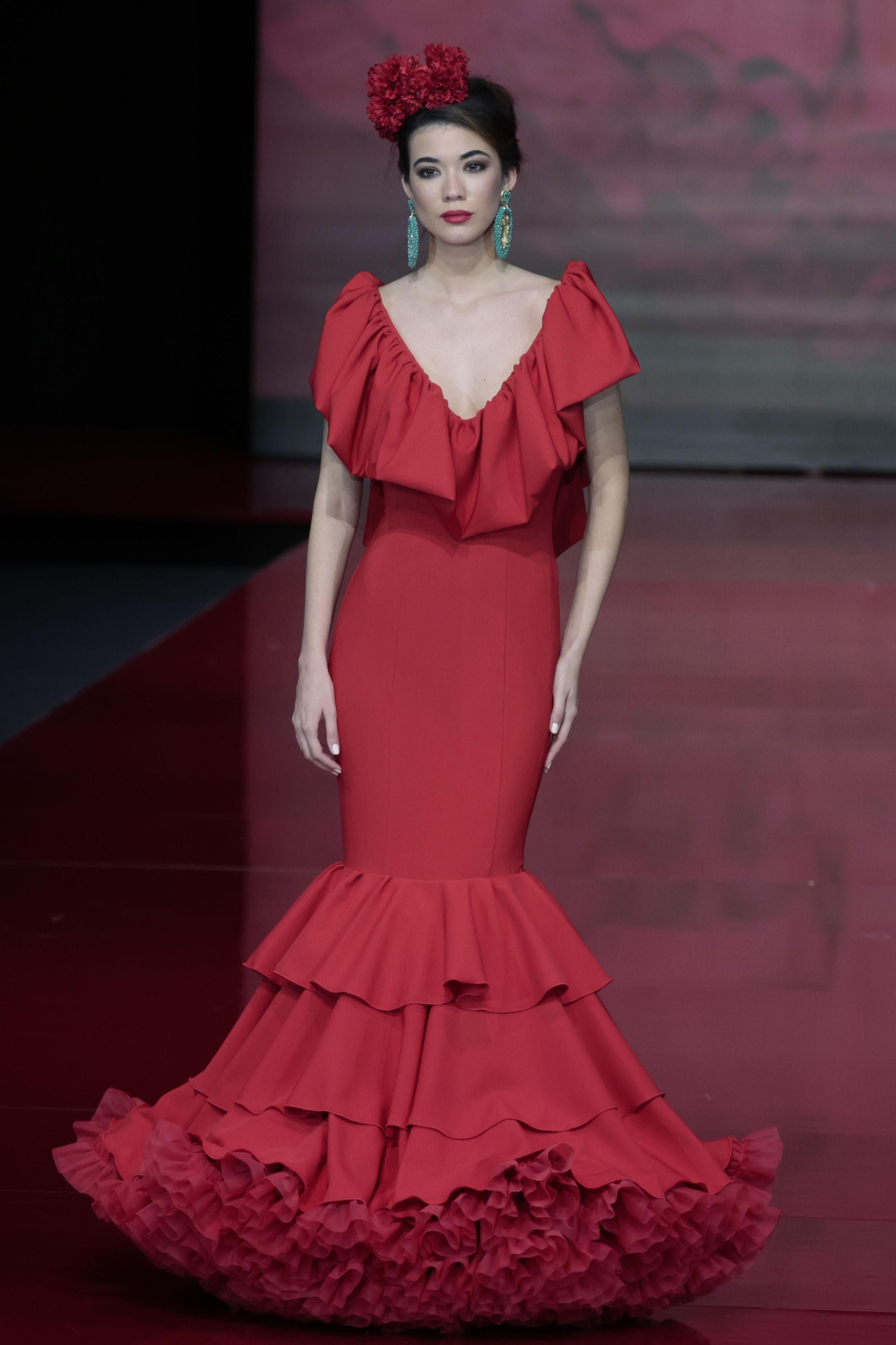 El desfile de Rosa Pedroche en SIMOF 2022, todas las fotos