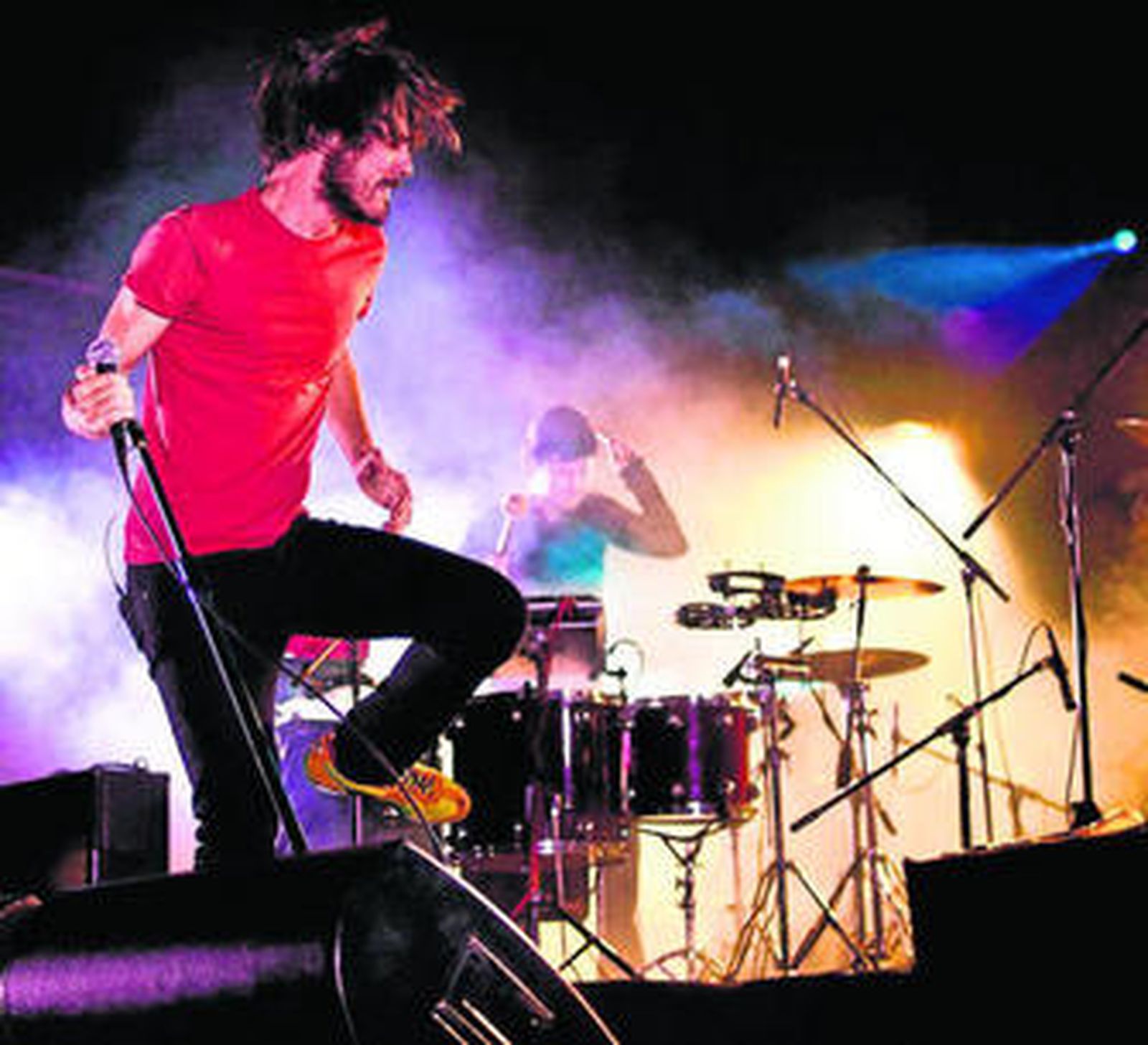 El líder de la banda el pasado viernes en un momento del concierto en la sala París 15.