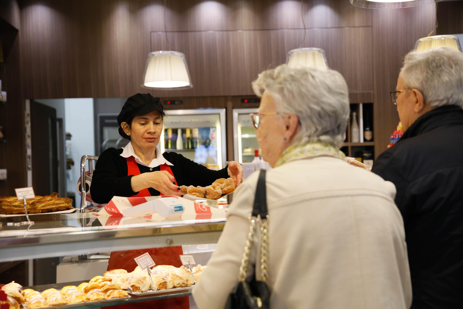 Los negocios se refuerzan para Semana Santa.