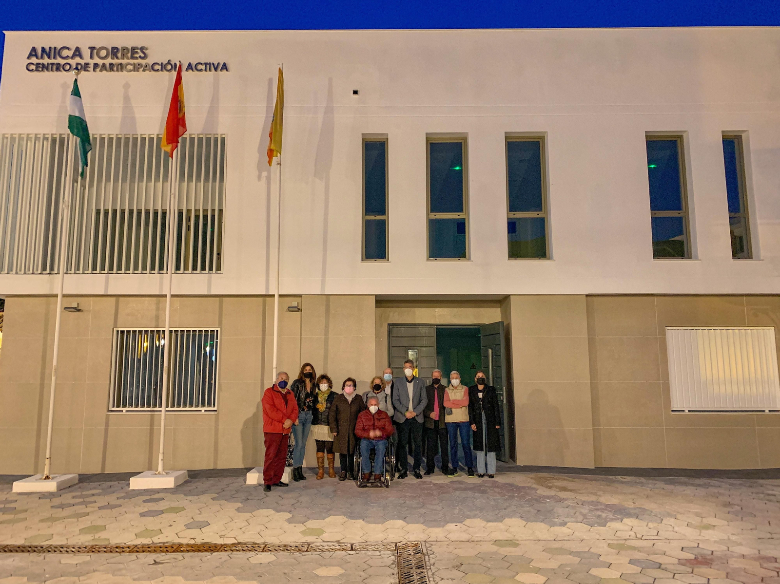 La visita institucional al ampliado del centro de participación activa  Anica Torres, en Benalmádena.