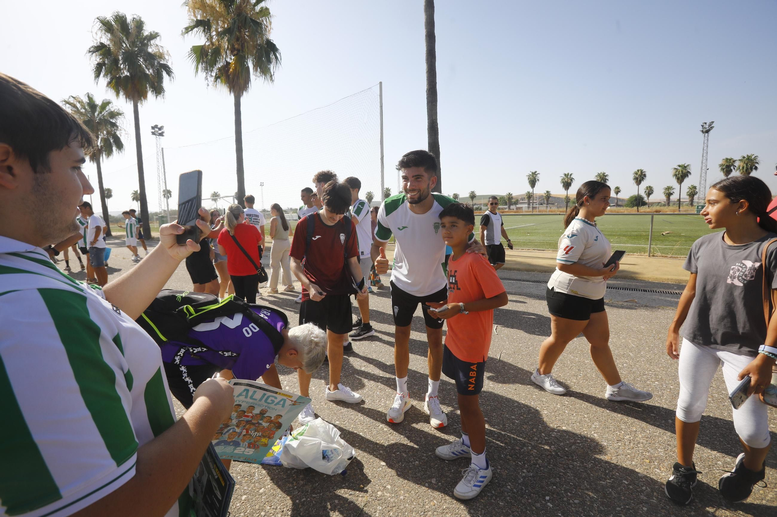 La ilusión puede con el calor en el primer entrenamiento del Córdoba CF