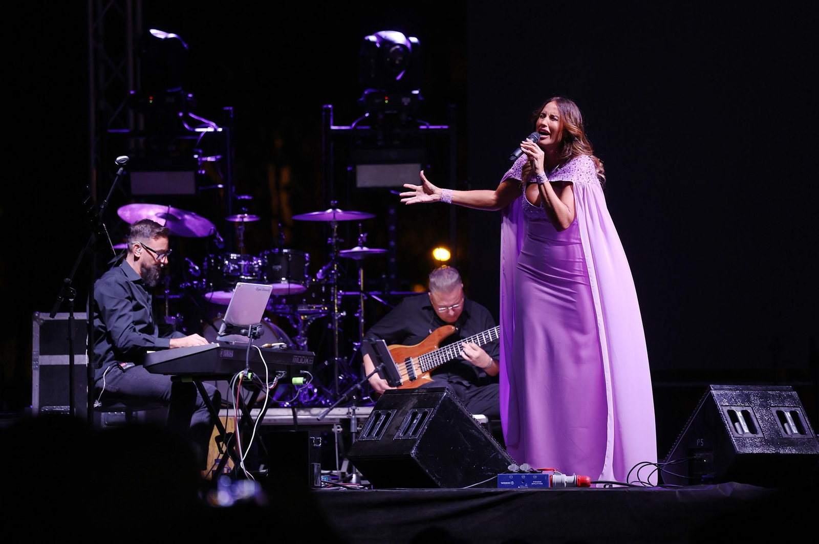 Imágenes del concierto de Ana de Caro en las Fiestas de La Cinta 2024