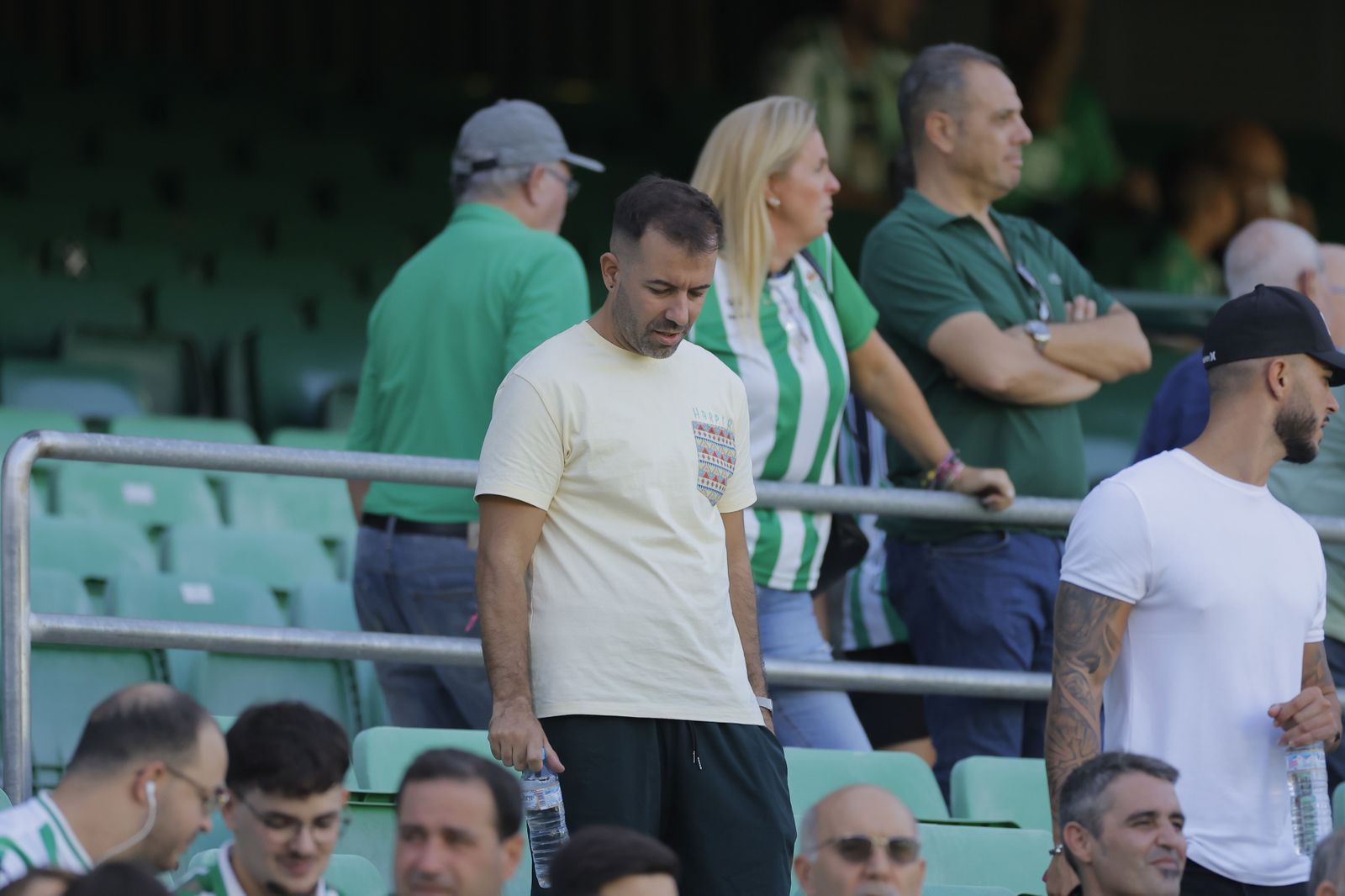 Búscate en las fotos del Betis-Cádiz