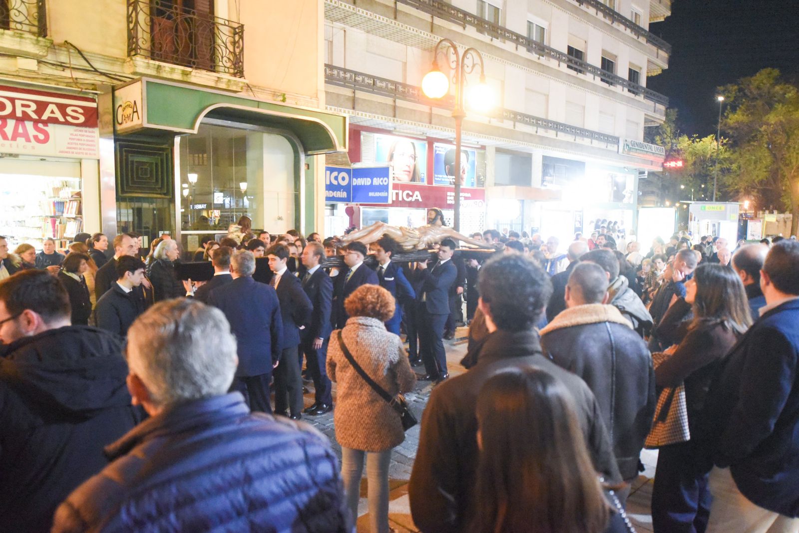 Las fotos del vía crucis de la hermandad de la Buena Muerte