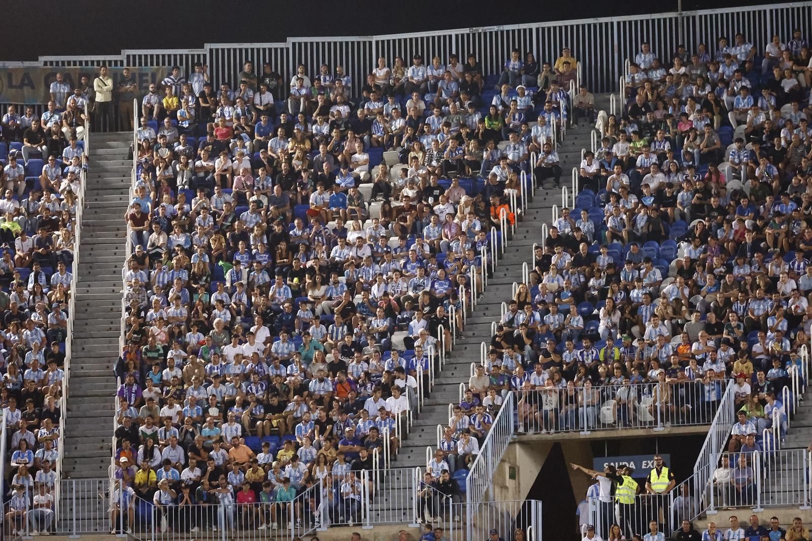 Búscate en las gradas de La Rosaleda en el Málaga CF-Deportivo