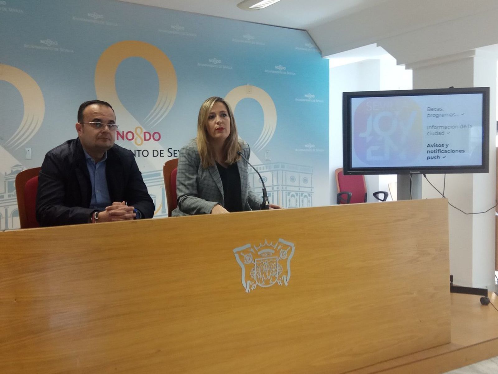 La edil Myriam Díaz presenta la app en rueda de prensa