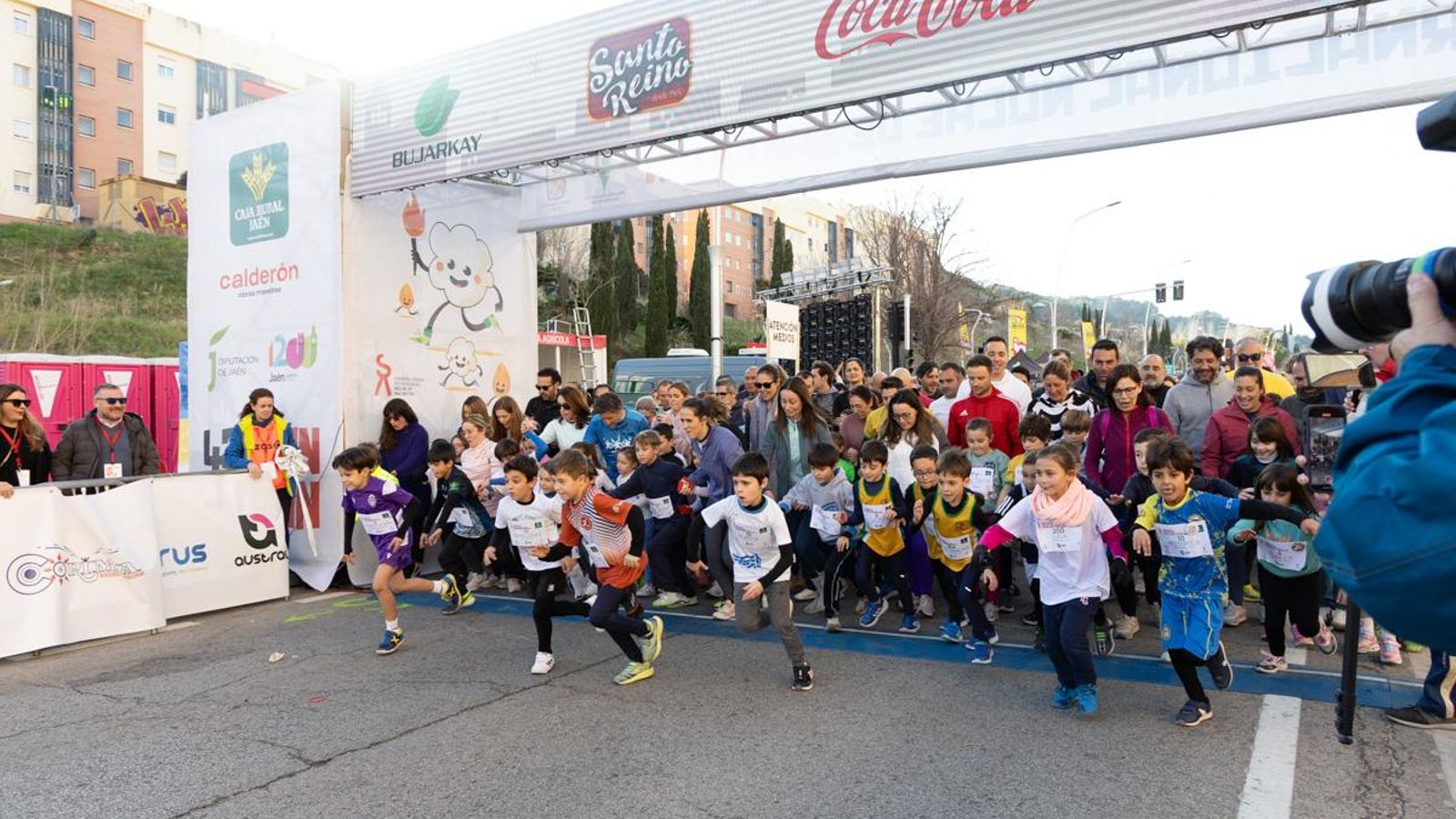 En imágenes: Los niños y niñas de los colegios de Jaén, protagonistas de la San Antón Escolar