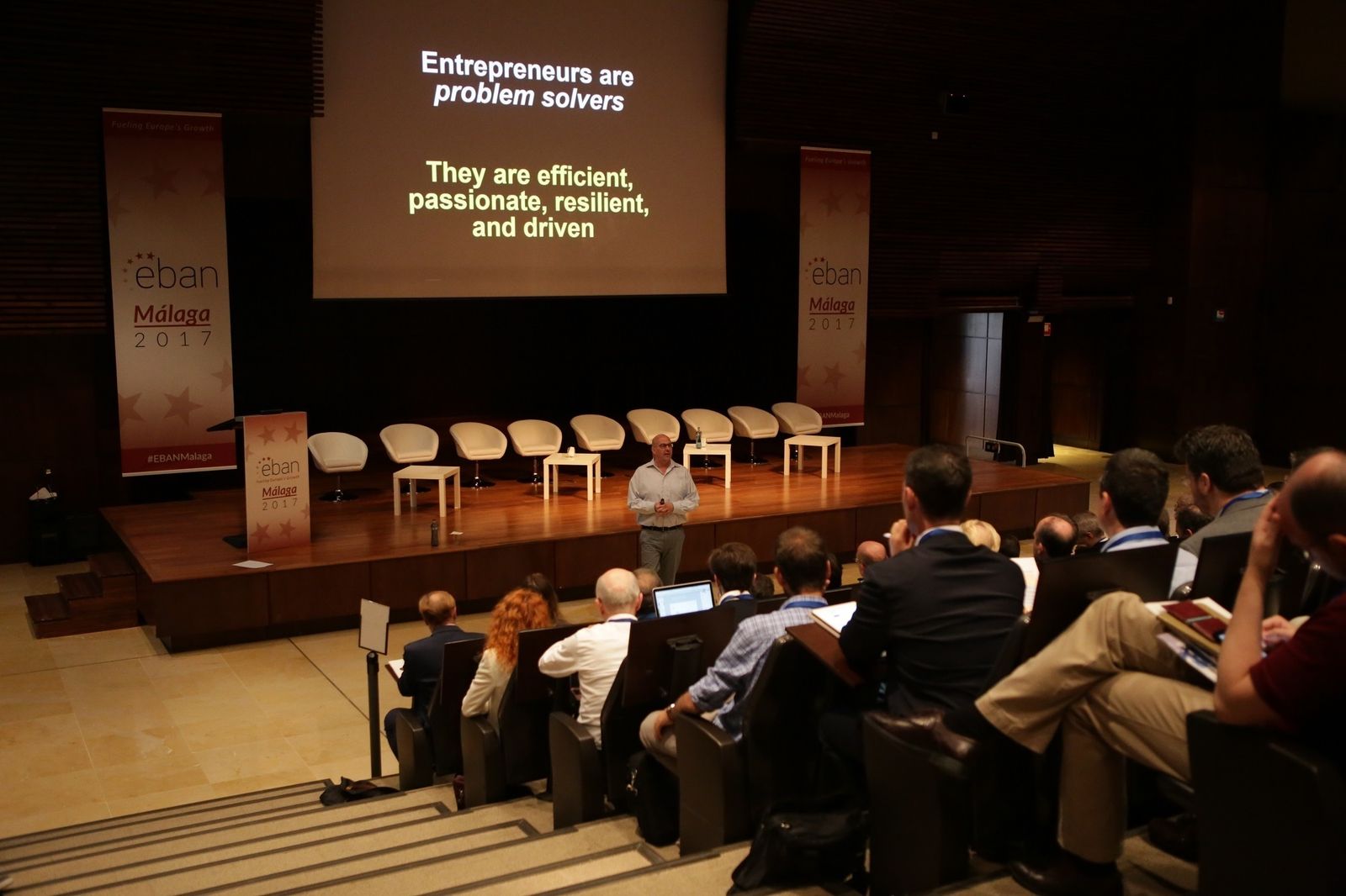 Un momento de la ponencia de Jeff Hoffman ayer en el Palacio de Ferias.