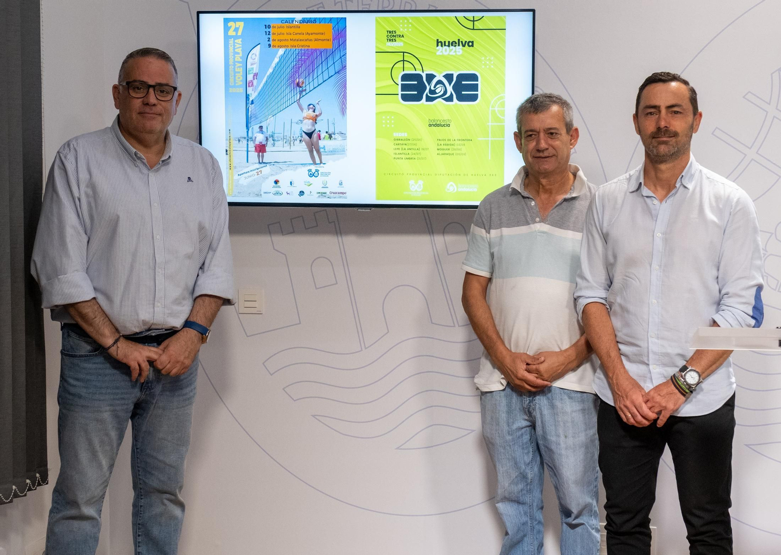 Presentación de los ircuitos de 3x3 de baloncesto y voley playa en la Diputación.