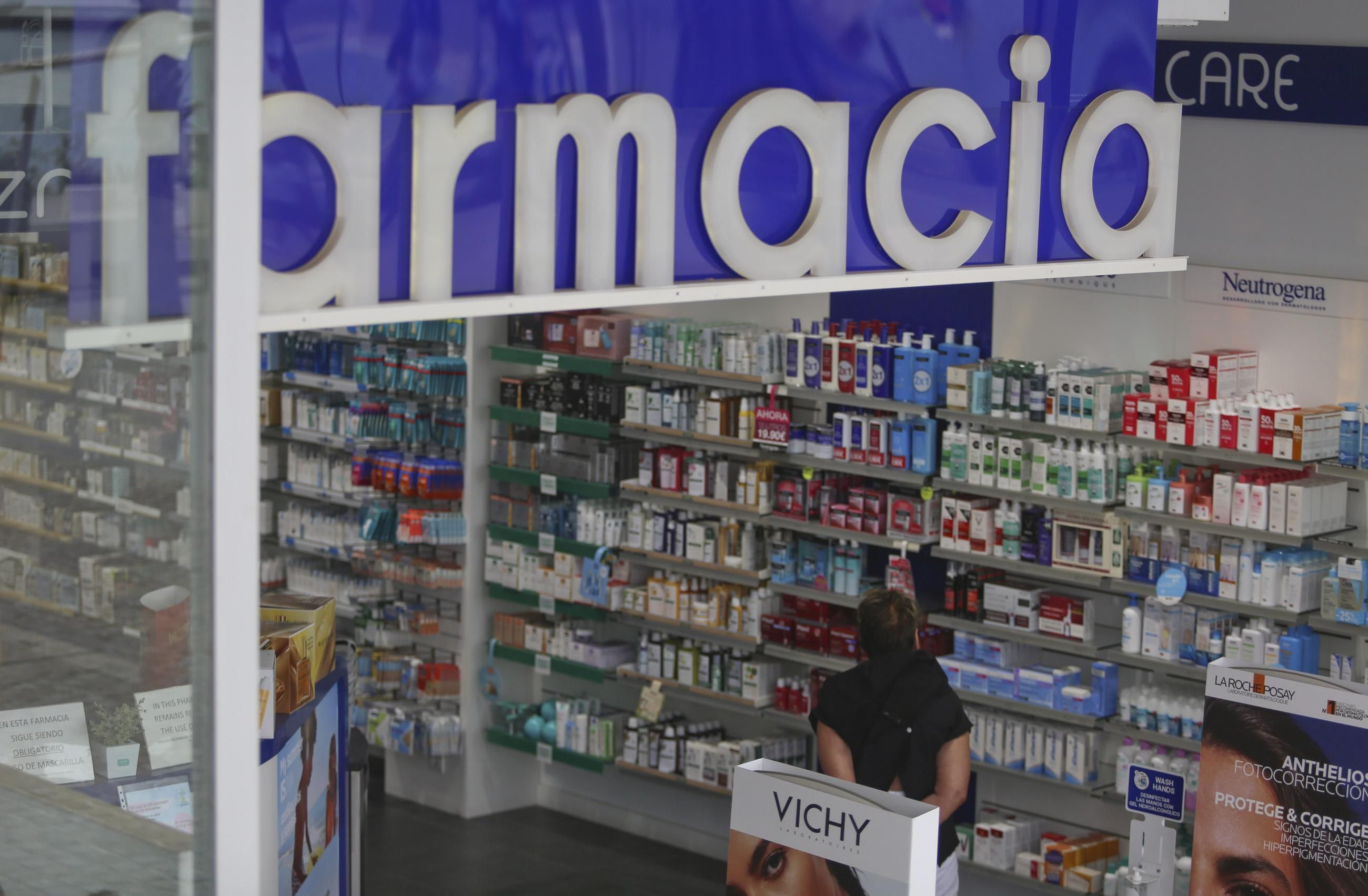 Más de la mitad de las farmacias andaluzas que dispensan medicamentos a ciudadanos europeos son de Málaga