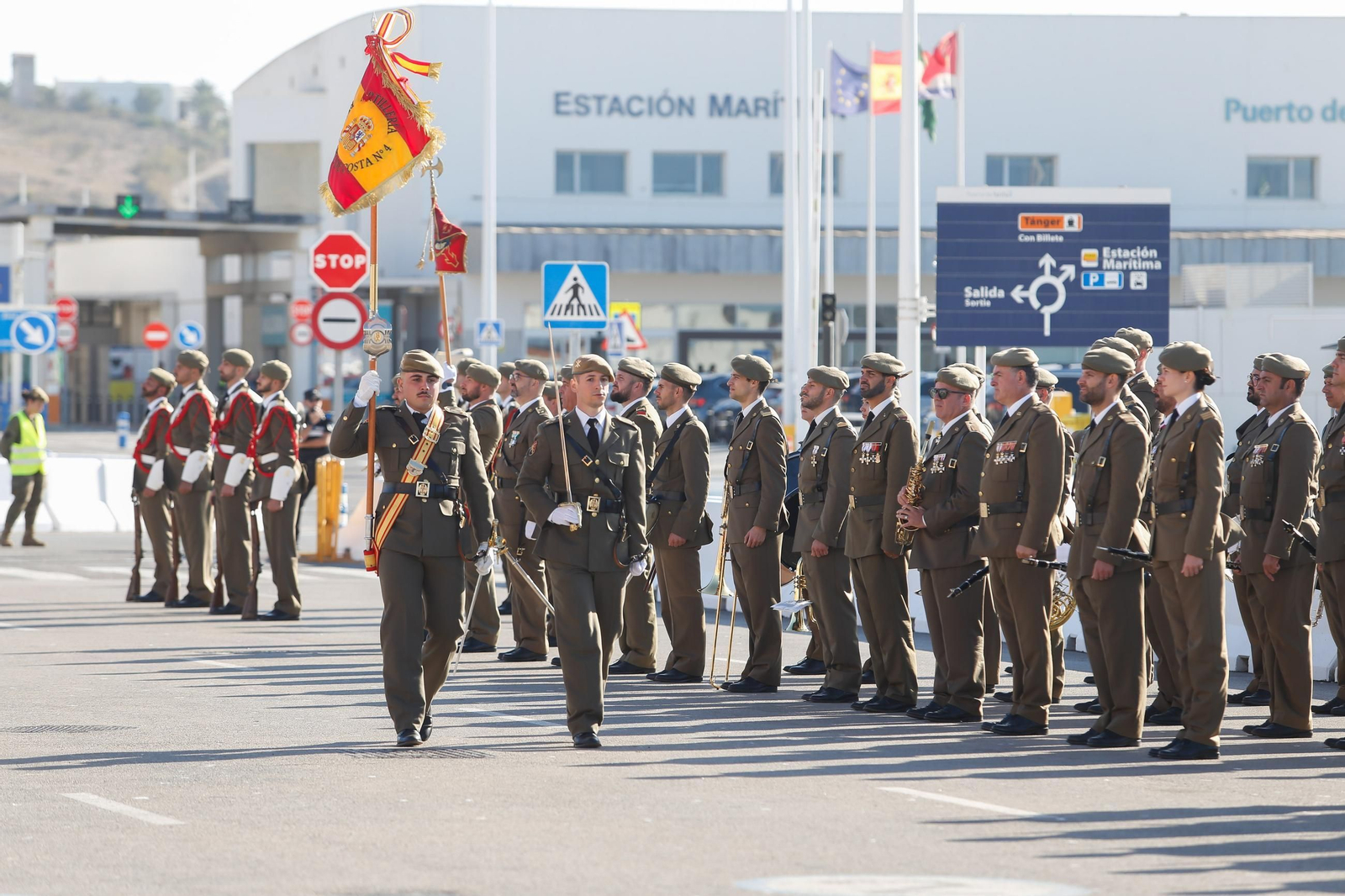 Las fotos de la jura de bandera civil en Tarifa