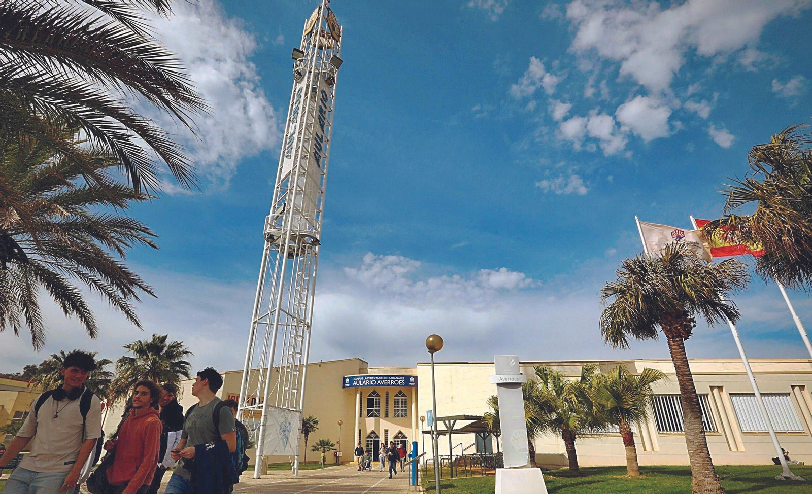 Alumnos de la UCO en el Campus de Rabanales